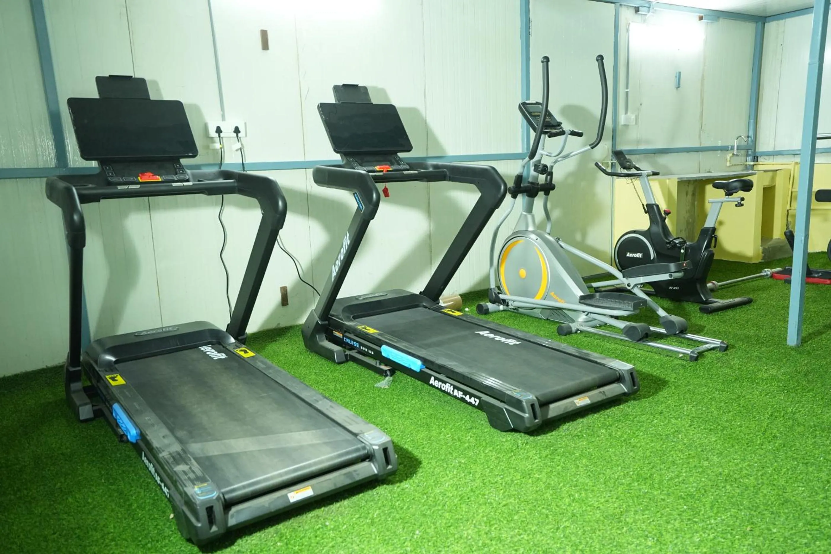 Fitness centre/facilities in Elite Hotel HITECH