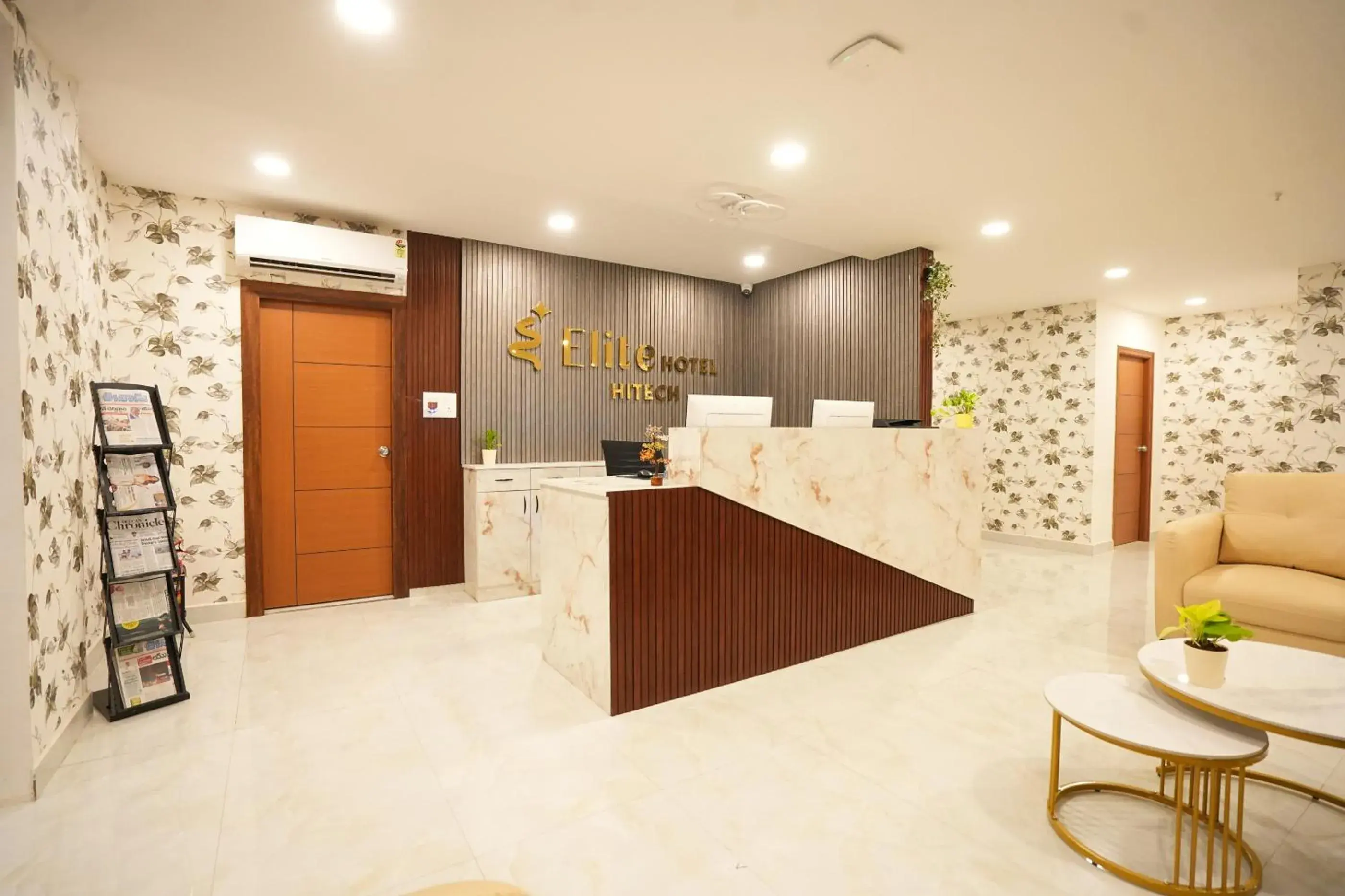Lobby or reception in Elite Hotel HITECH Lobby or reception in Elite Hotel HITECH