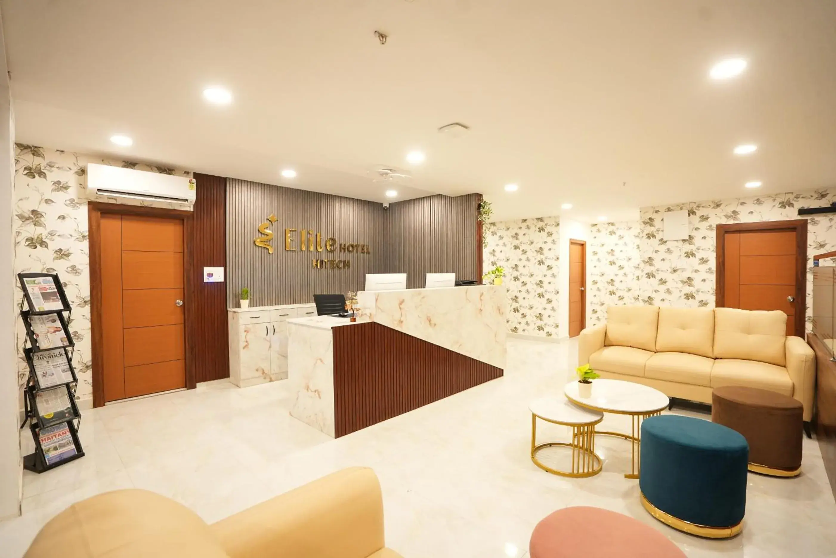 Lobby or reception in Elite Hotel HITECH Lobby or reception in Elite Hotel HITECH