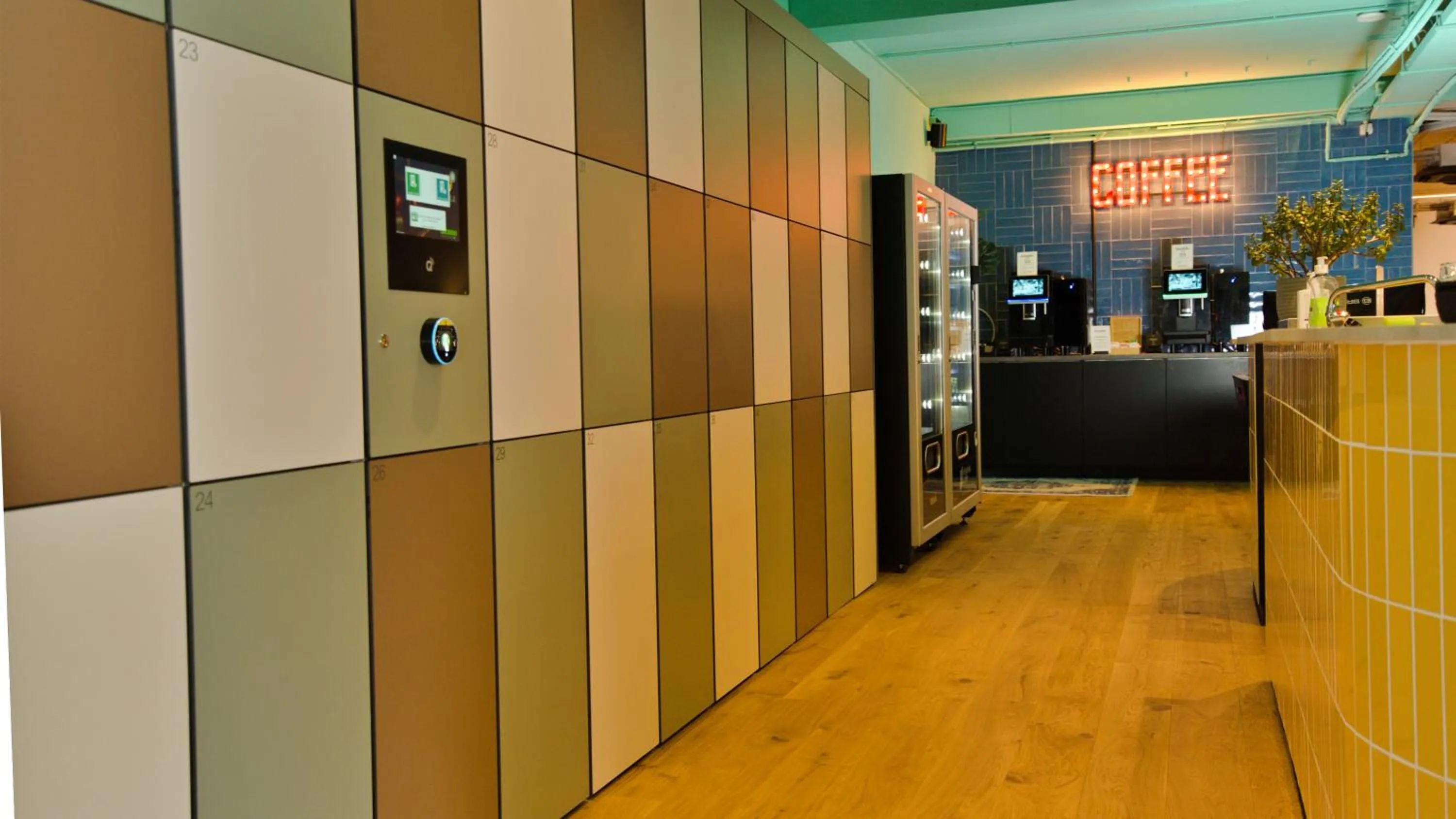 Coffee/tea facilities in De Lola Podshotel