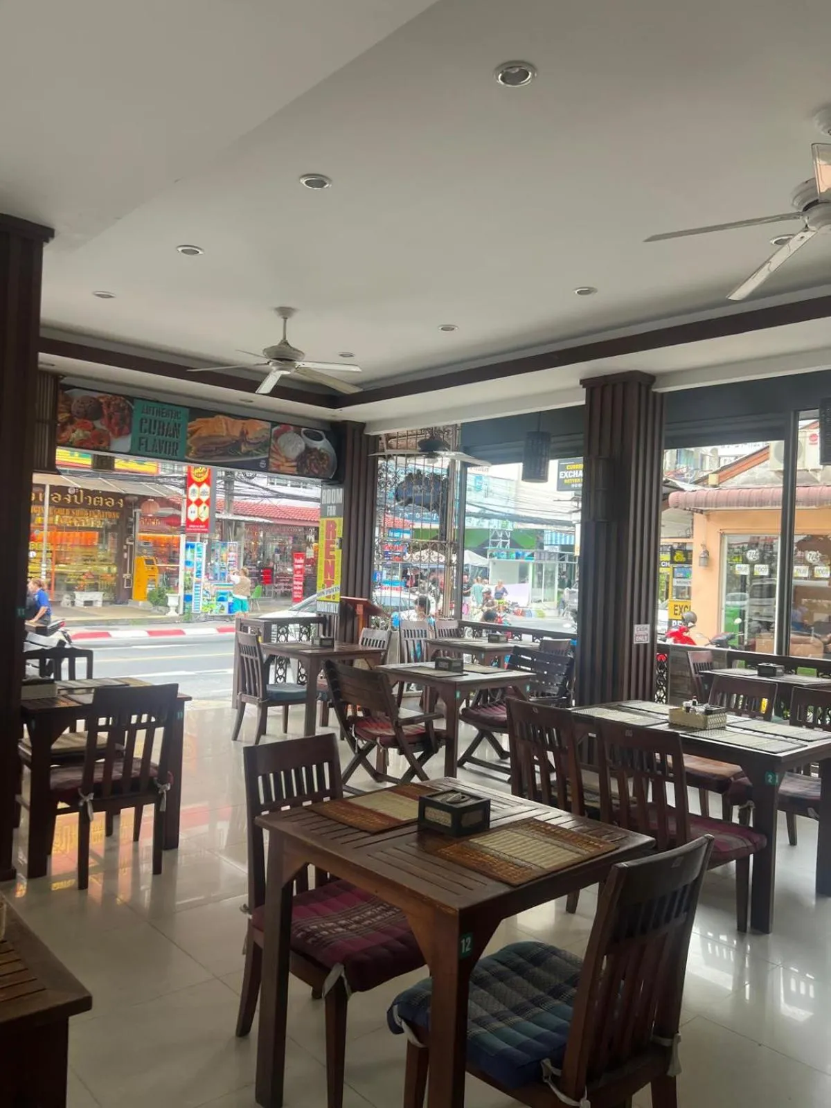 Restaurant/places to eat in SK Residence And Restaurant Patong