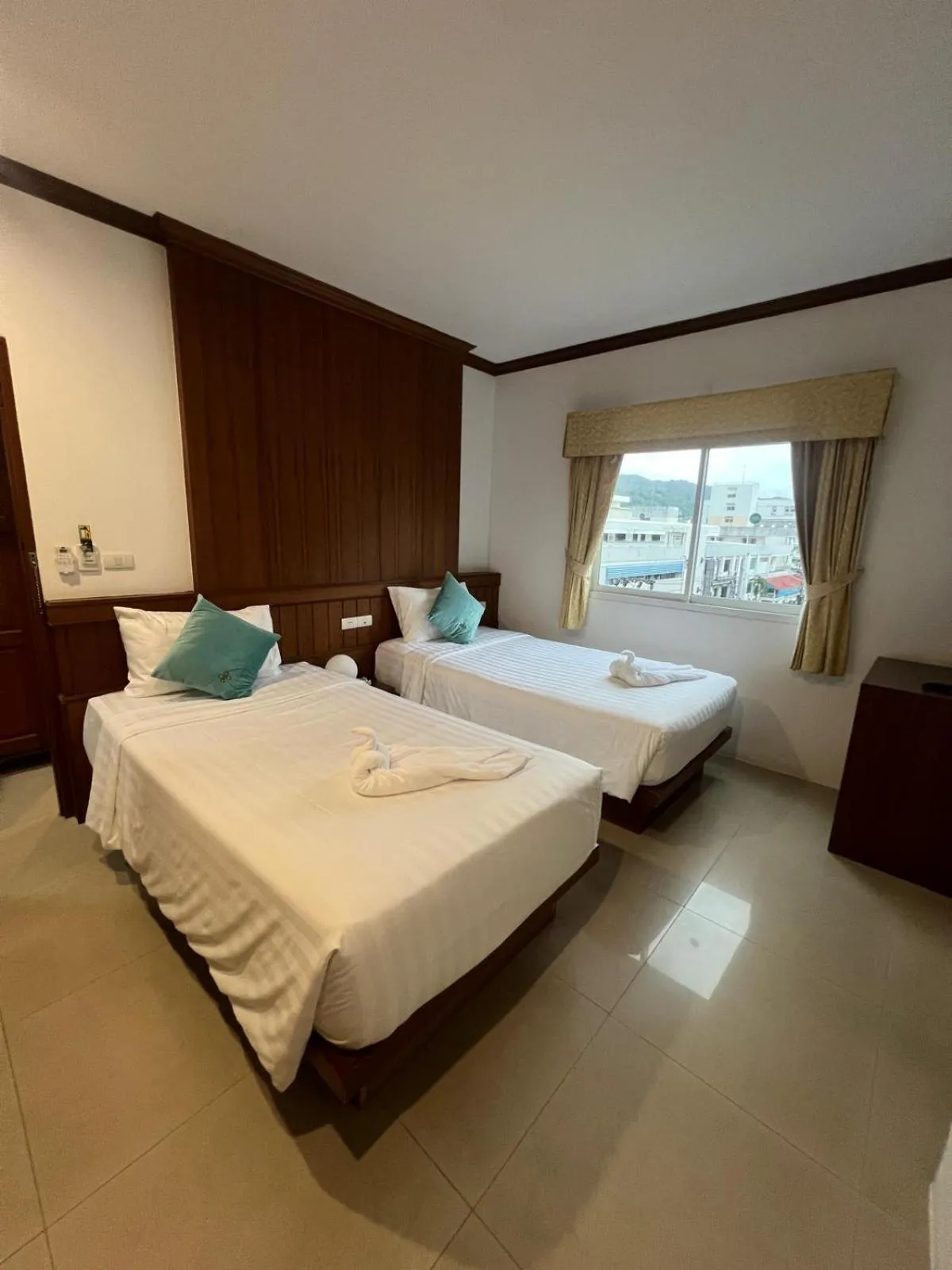 Bed in SK Residence And Restaurant Patong