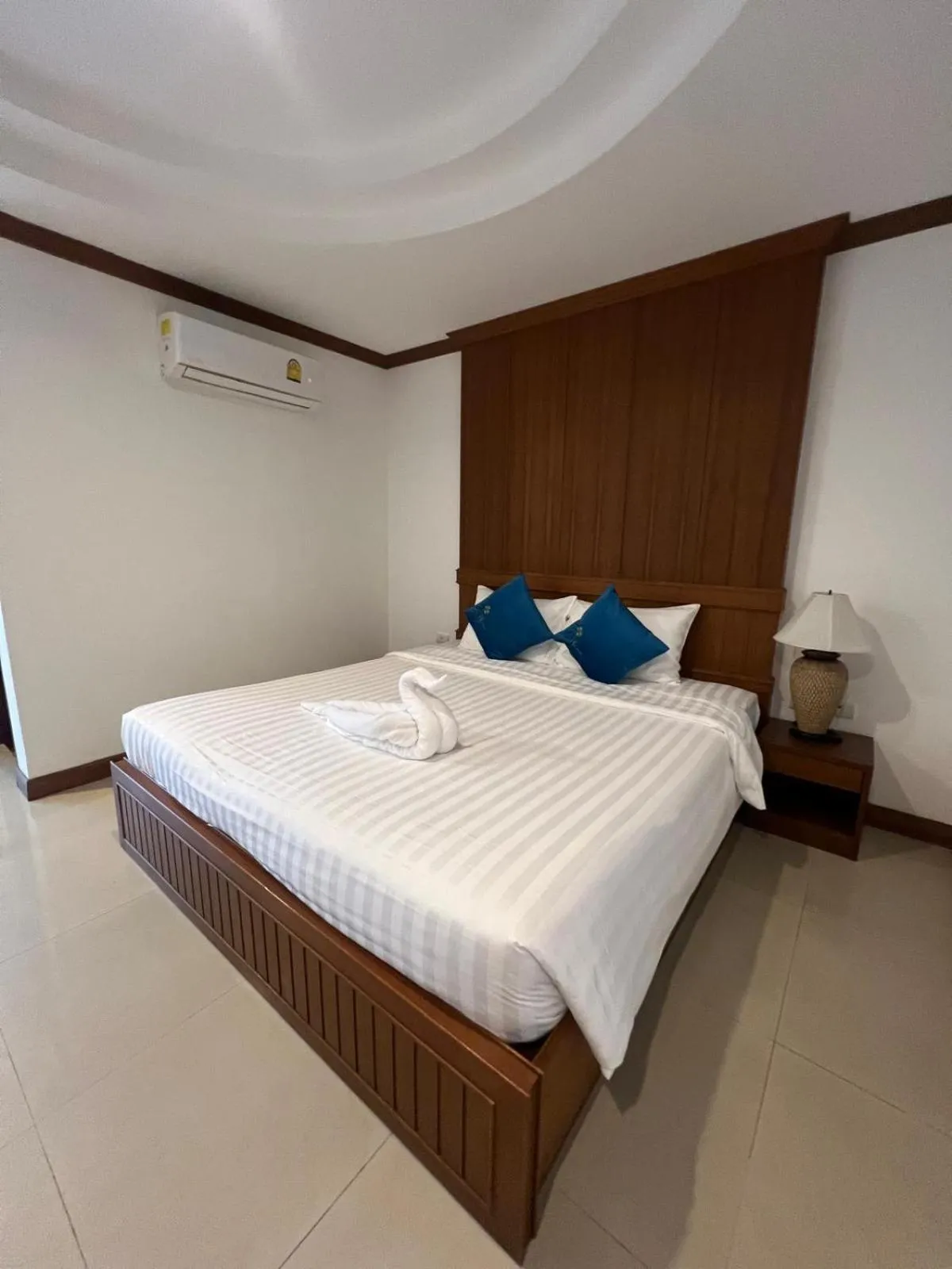 Bed in SK Residence And Restaurant Patong