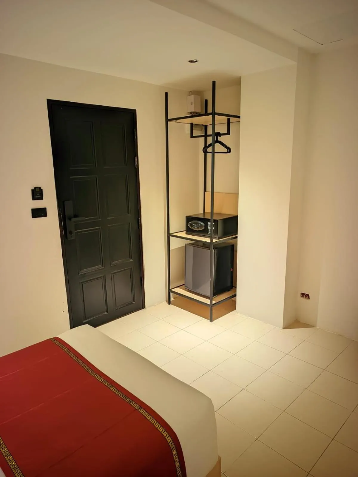 Photo of the whole room, Bed in Hotel Soni Mansion Pratunam