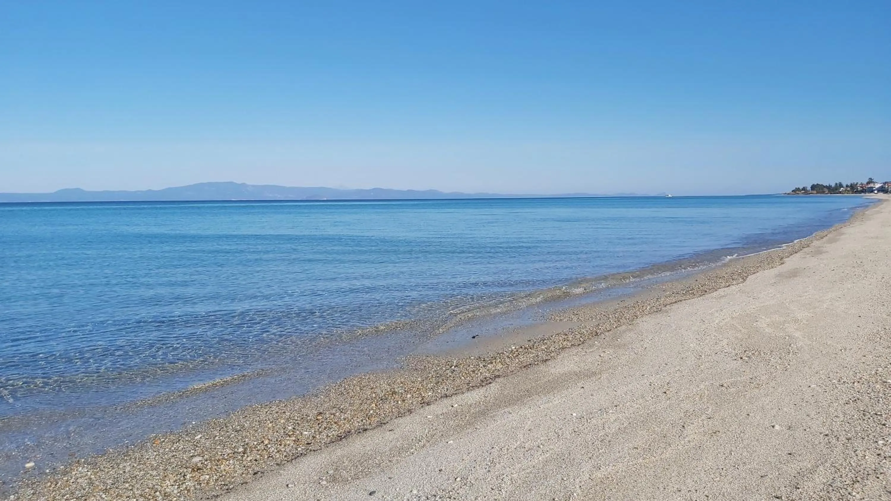 Beach in Akrogiali Exclusive Hotel (Adults Only)