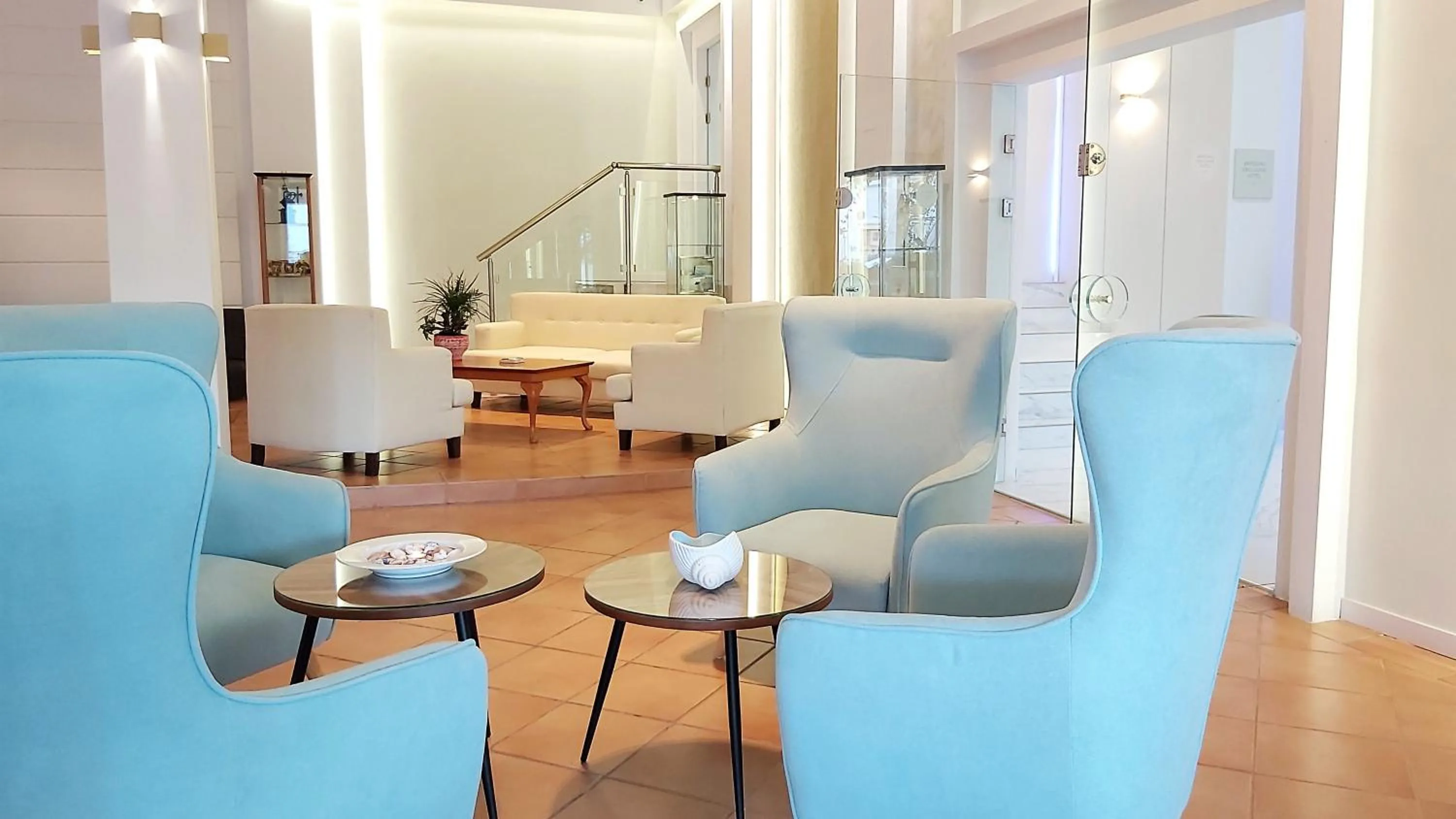 Seating area in Akrogiali Exclusive Hotel (Adults Only)