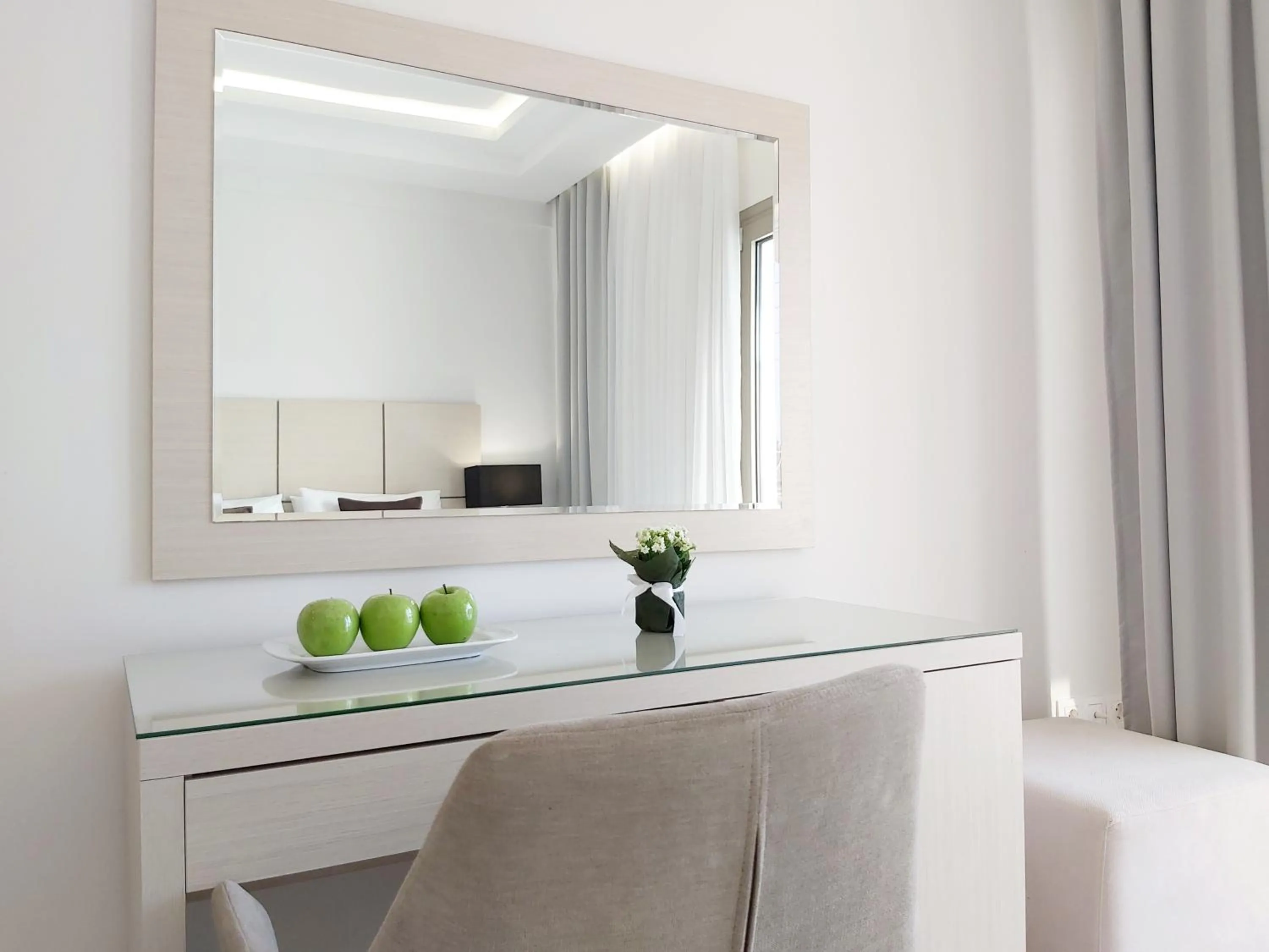 Bedroom in Akrogiali Exclusive Hotel (Adults Only)