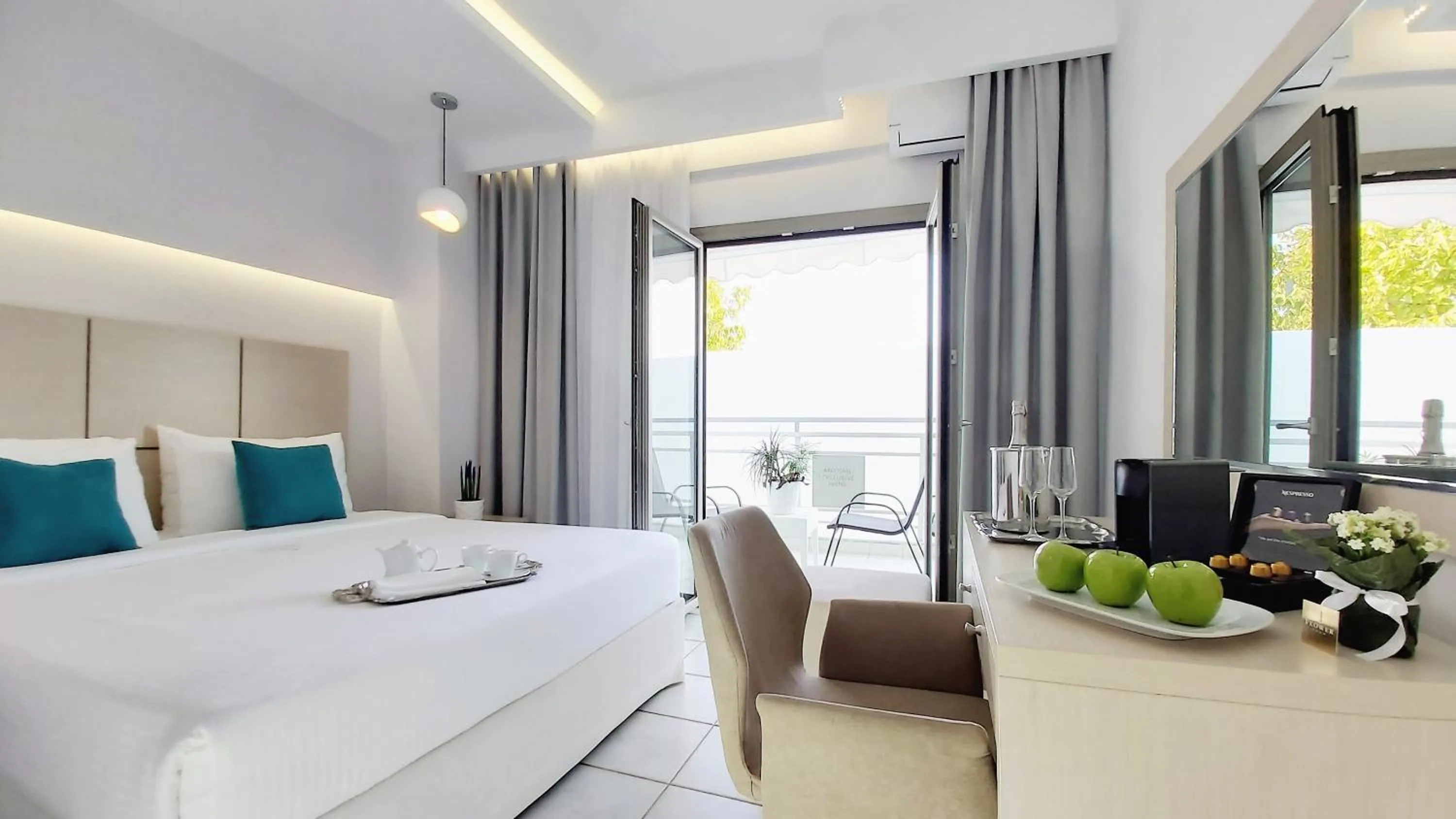 Bedroom, Bed in Akrogiali Exclusive Hotel (Adults Only)