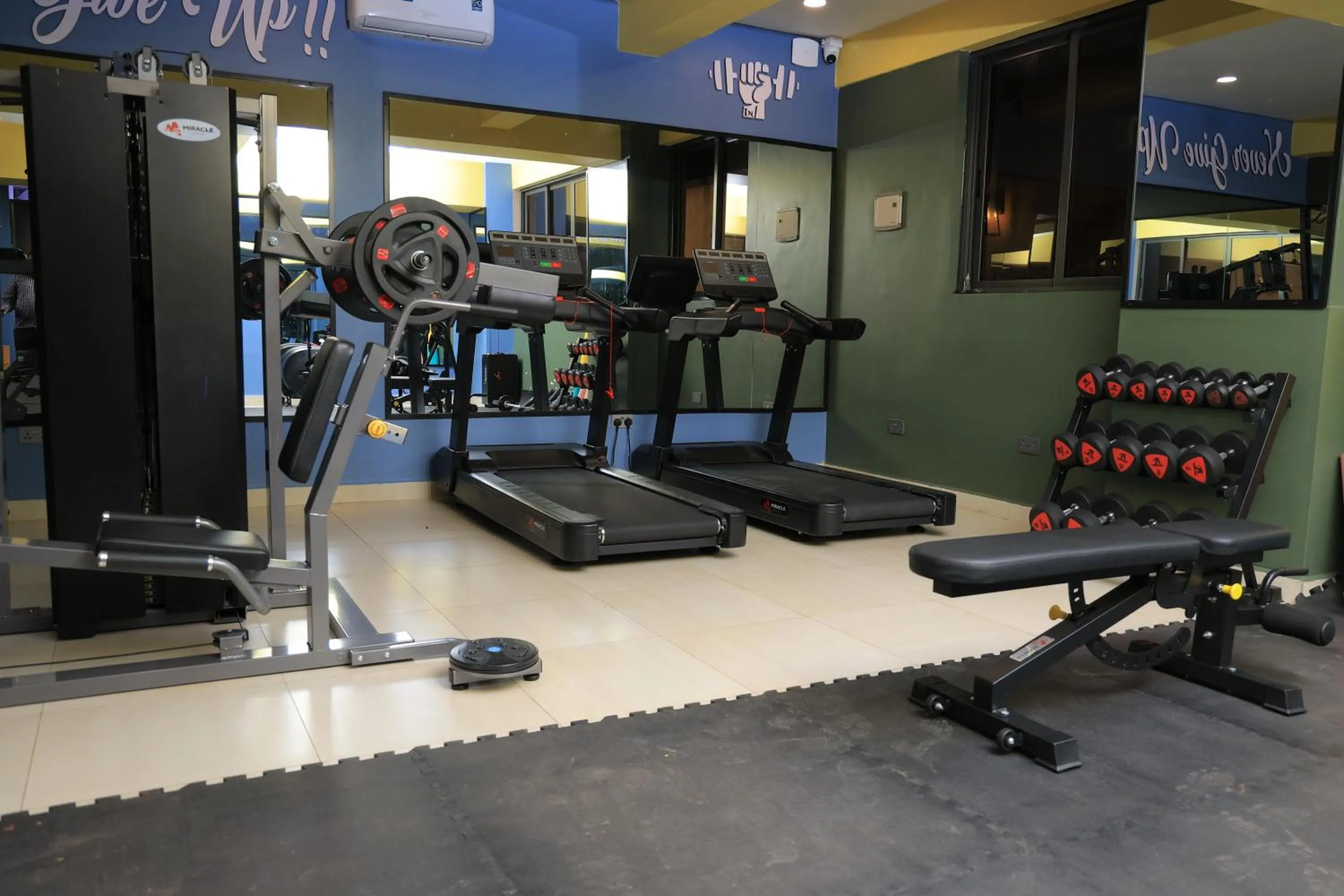 Fitness centre/facilities in Abrish Hotel and Apartment