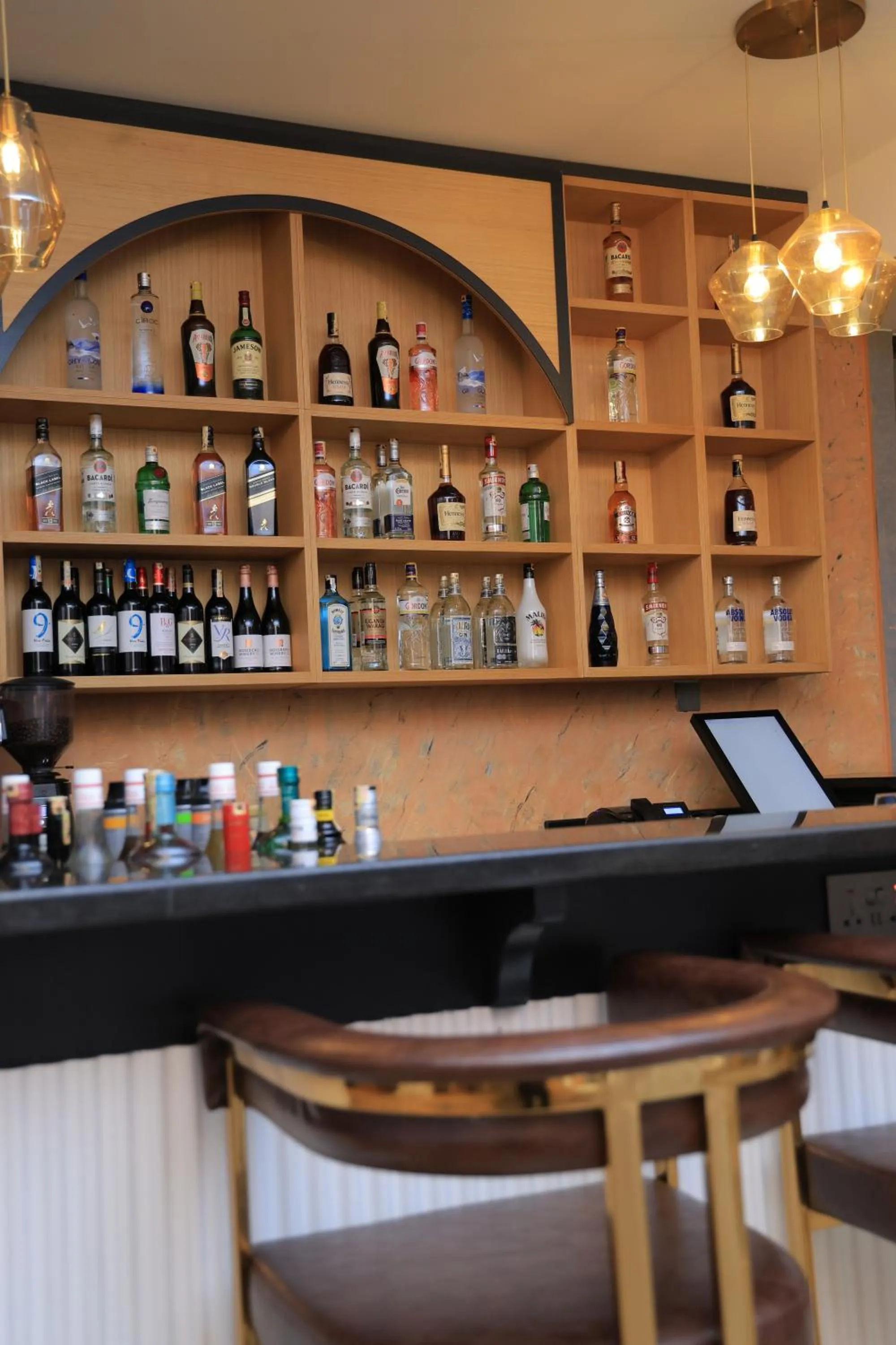 Lounge or bar in Abrish Hotel and Apartment