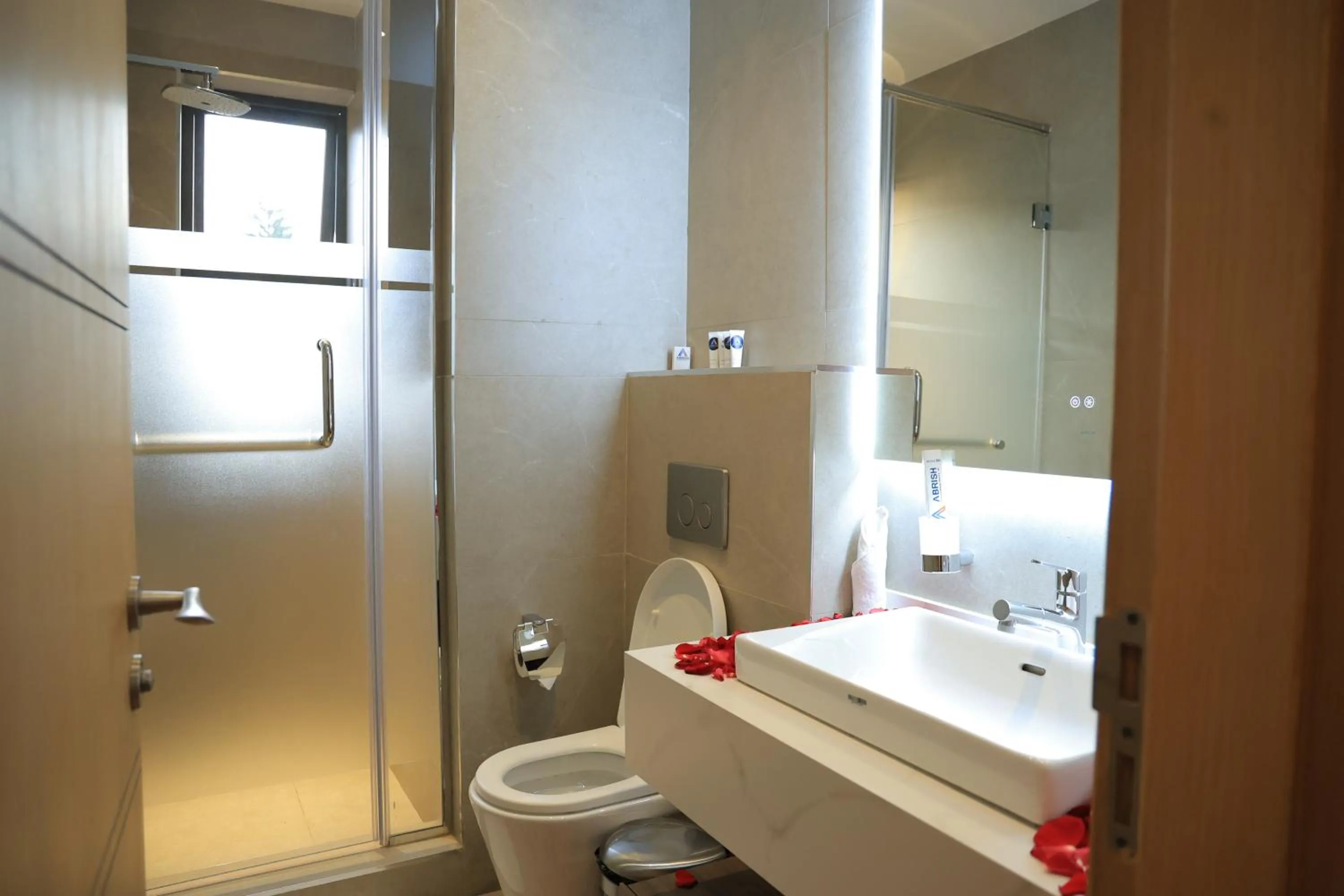 Shower in Abrish Hotel and Apartment