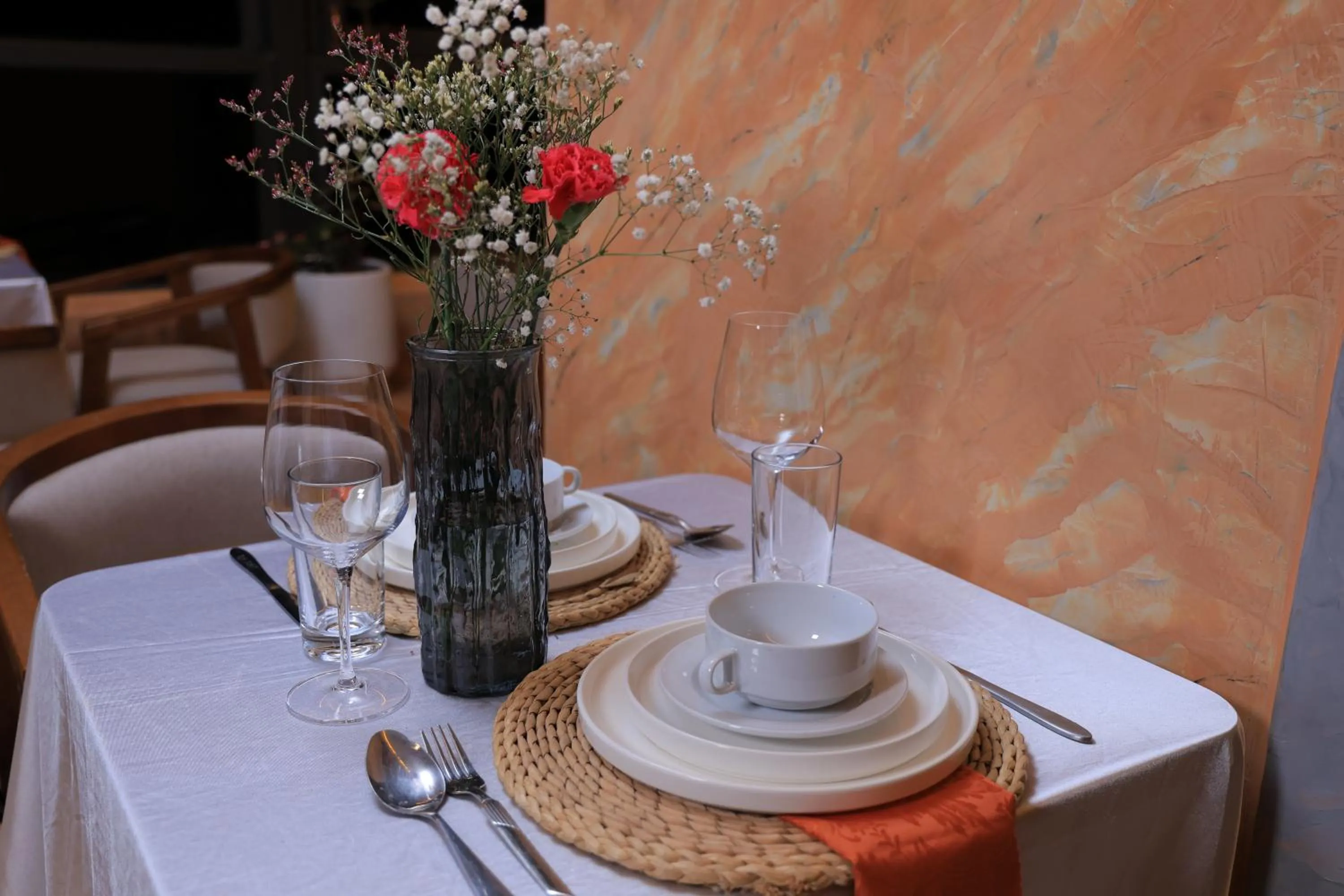 Food and drinks in Abrish Hotel and Apartment