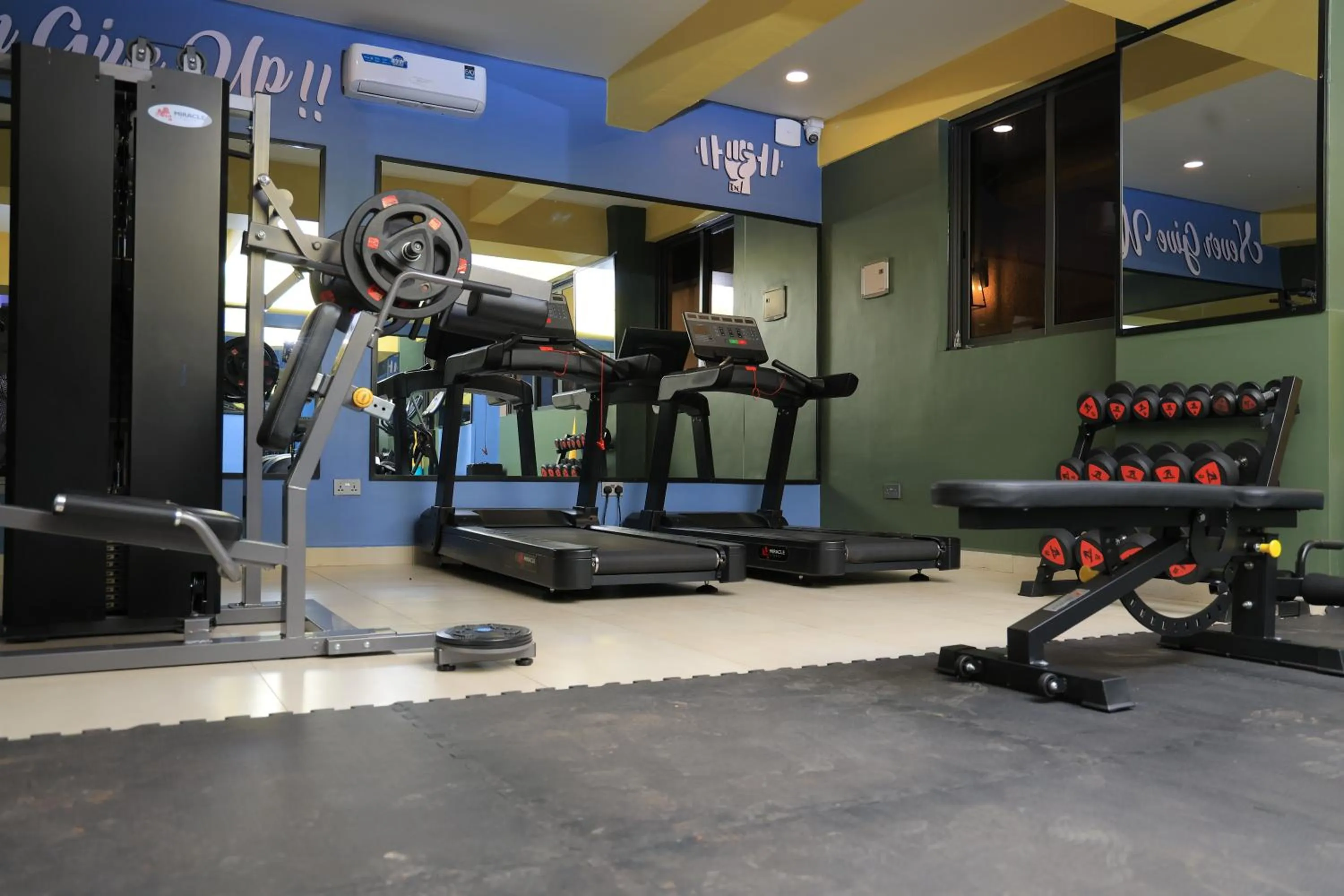 Fitness centre/facilities in Abrish Hotel and Apartment