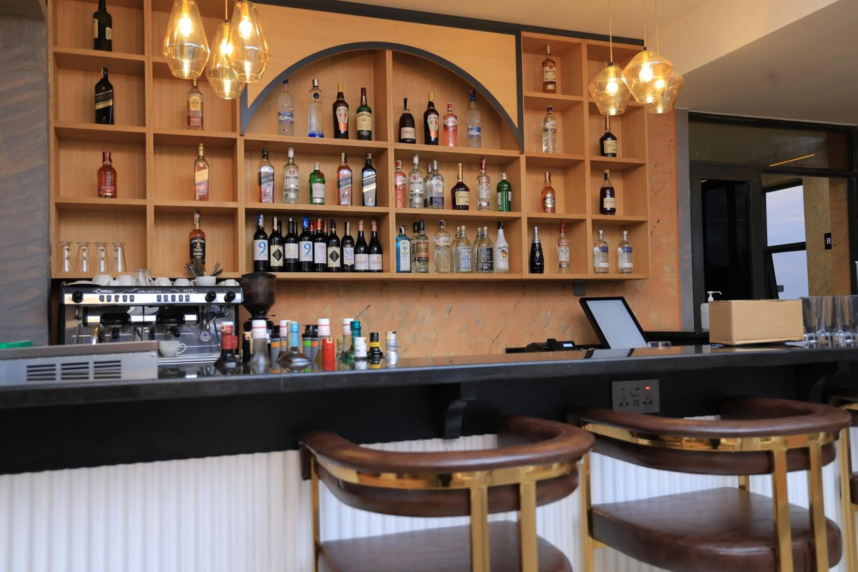 Lounge or bar in Abrish Hotel and Apartment