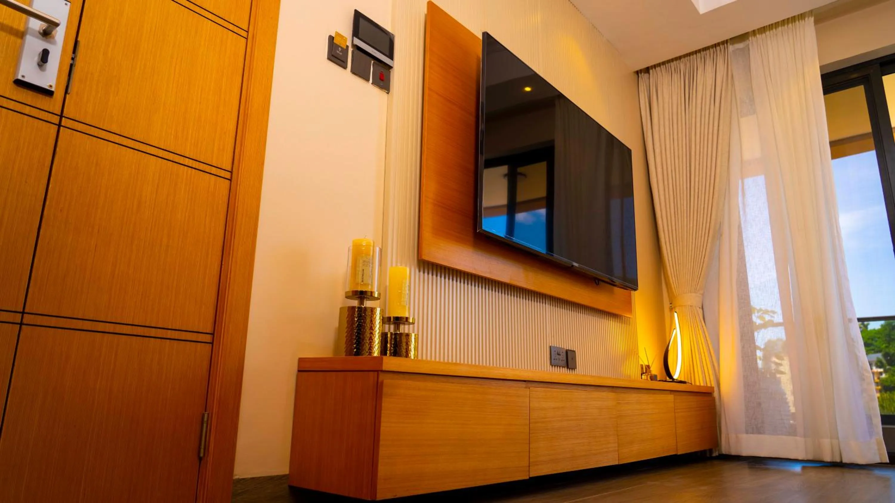 TV and multimedia in Abrish Hotel and Apartment