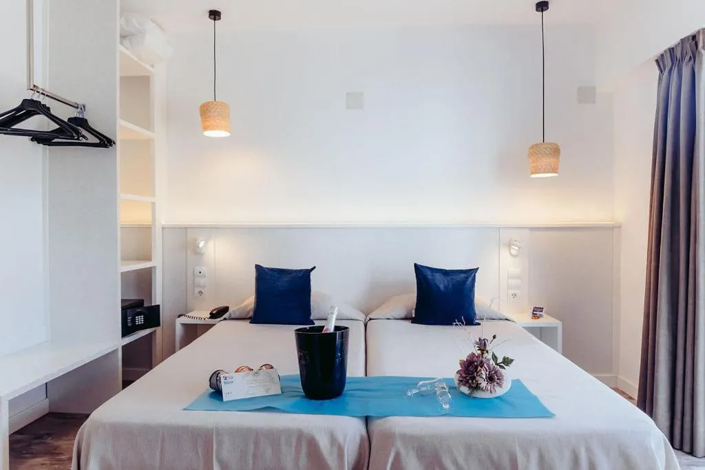 Photo of the whole room, Bed in Hotel Tarba