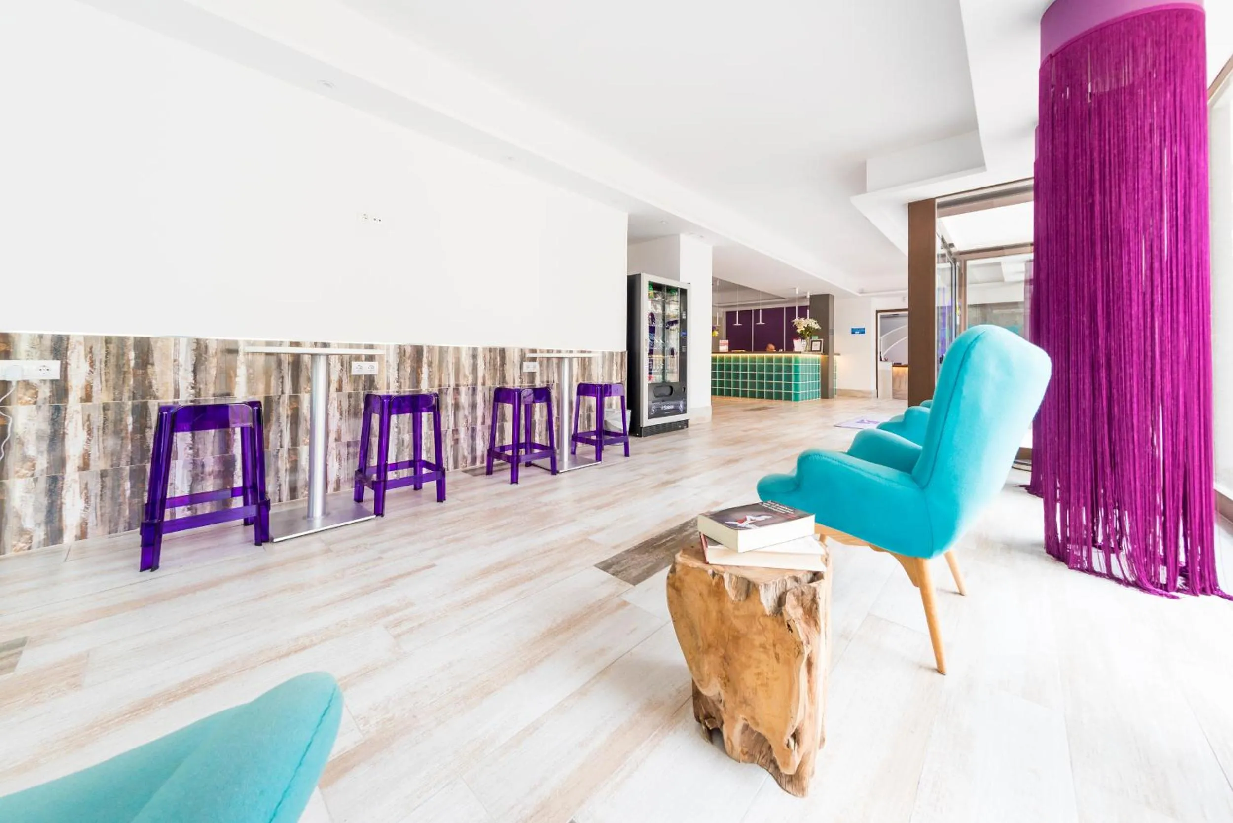 Seating area in Hotel Tarba