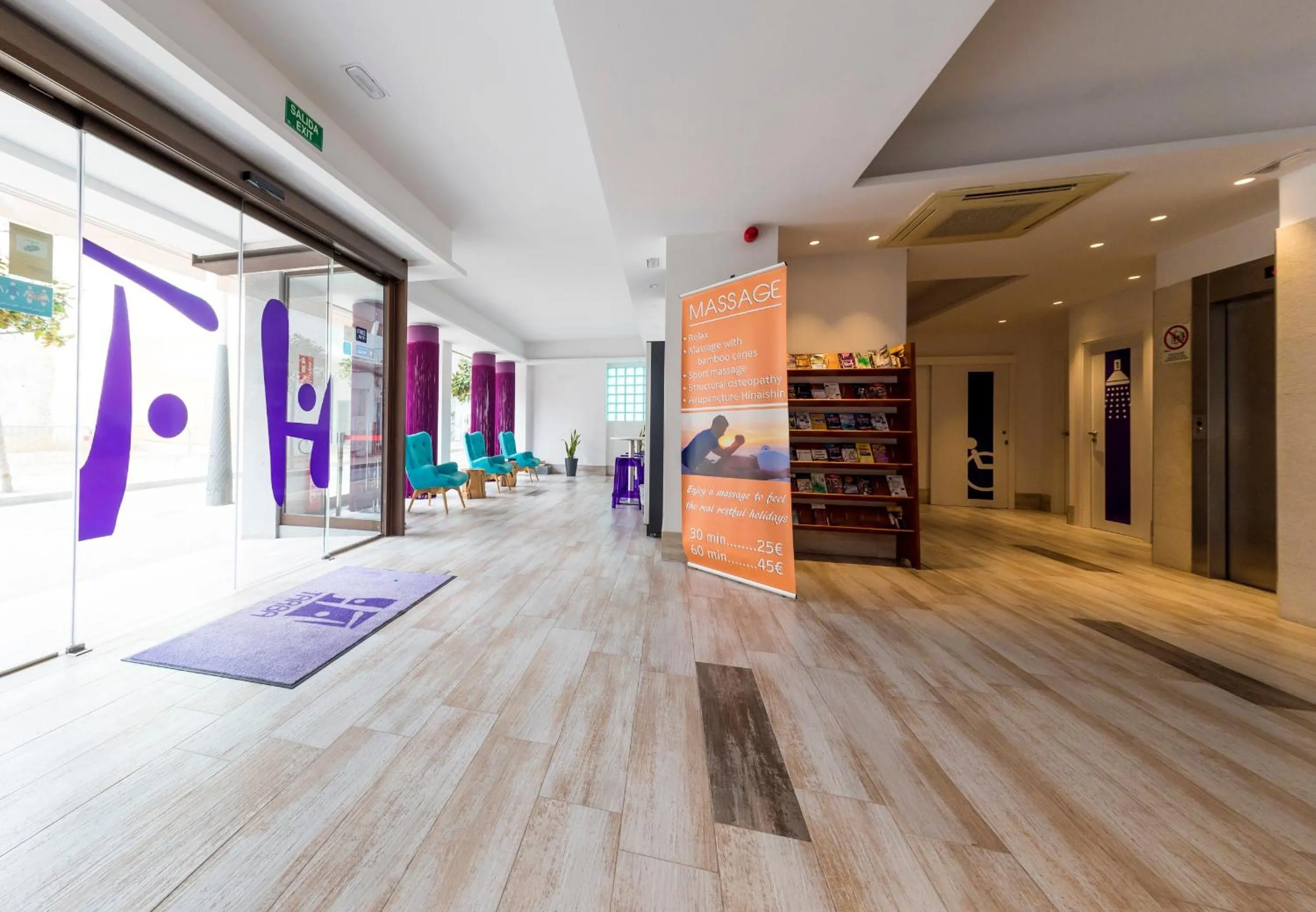 Lobby or reception in Hotel Tarba