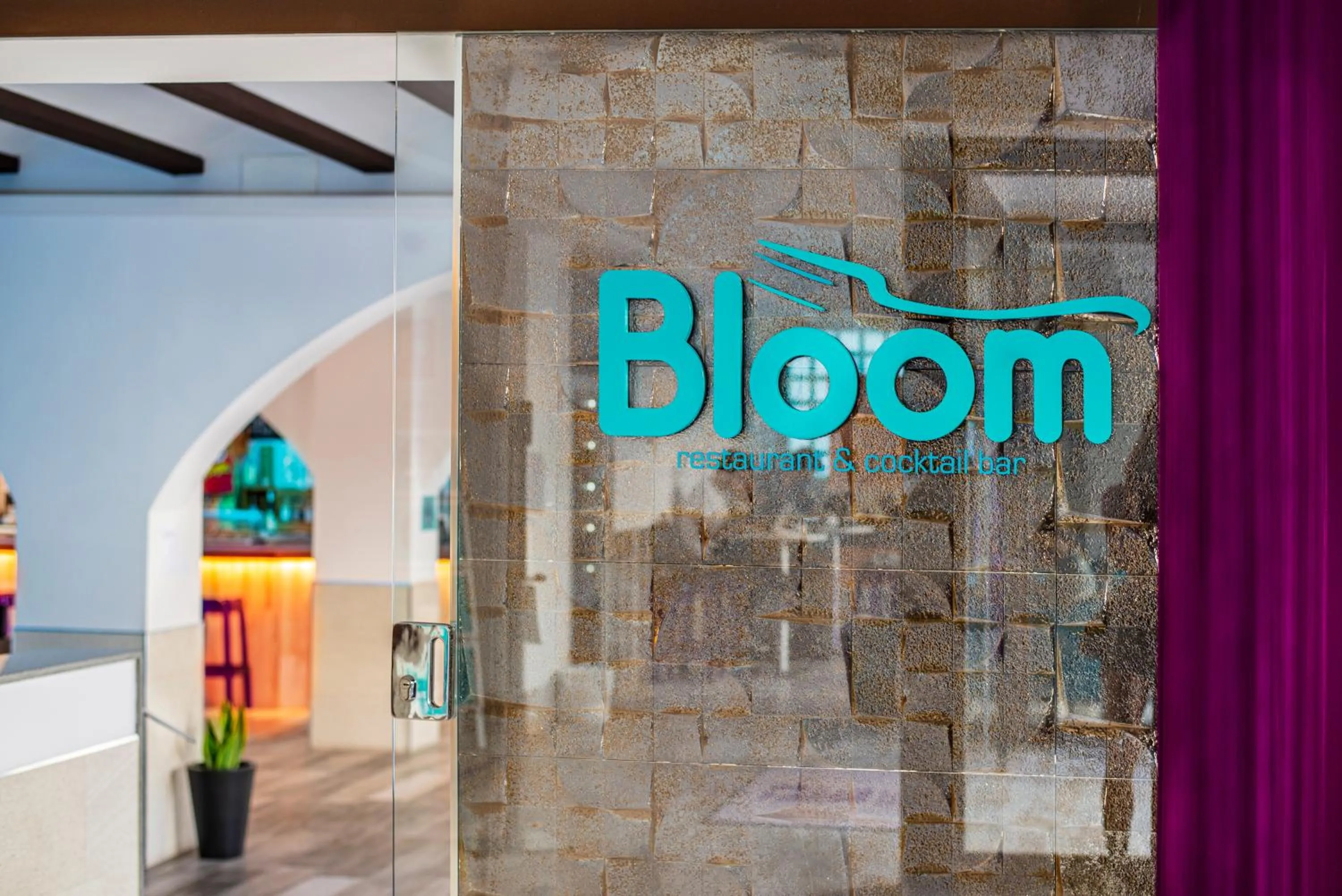 Property logo or sign in Hotel Tarba