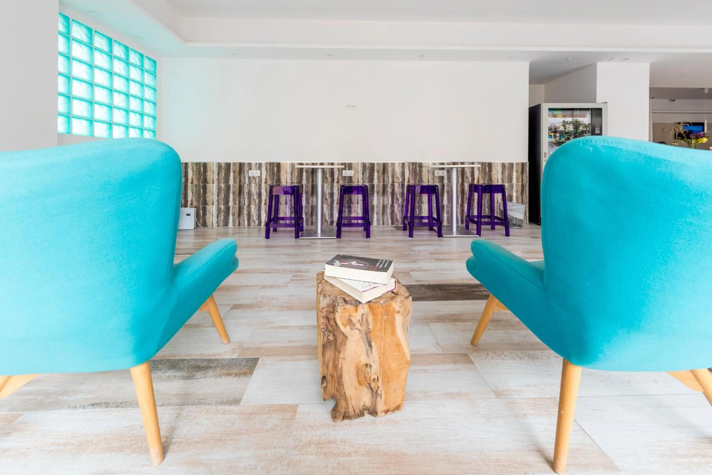 Seating area in Hotel Tarba