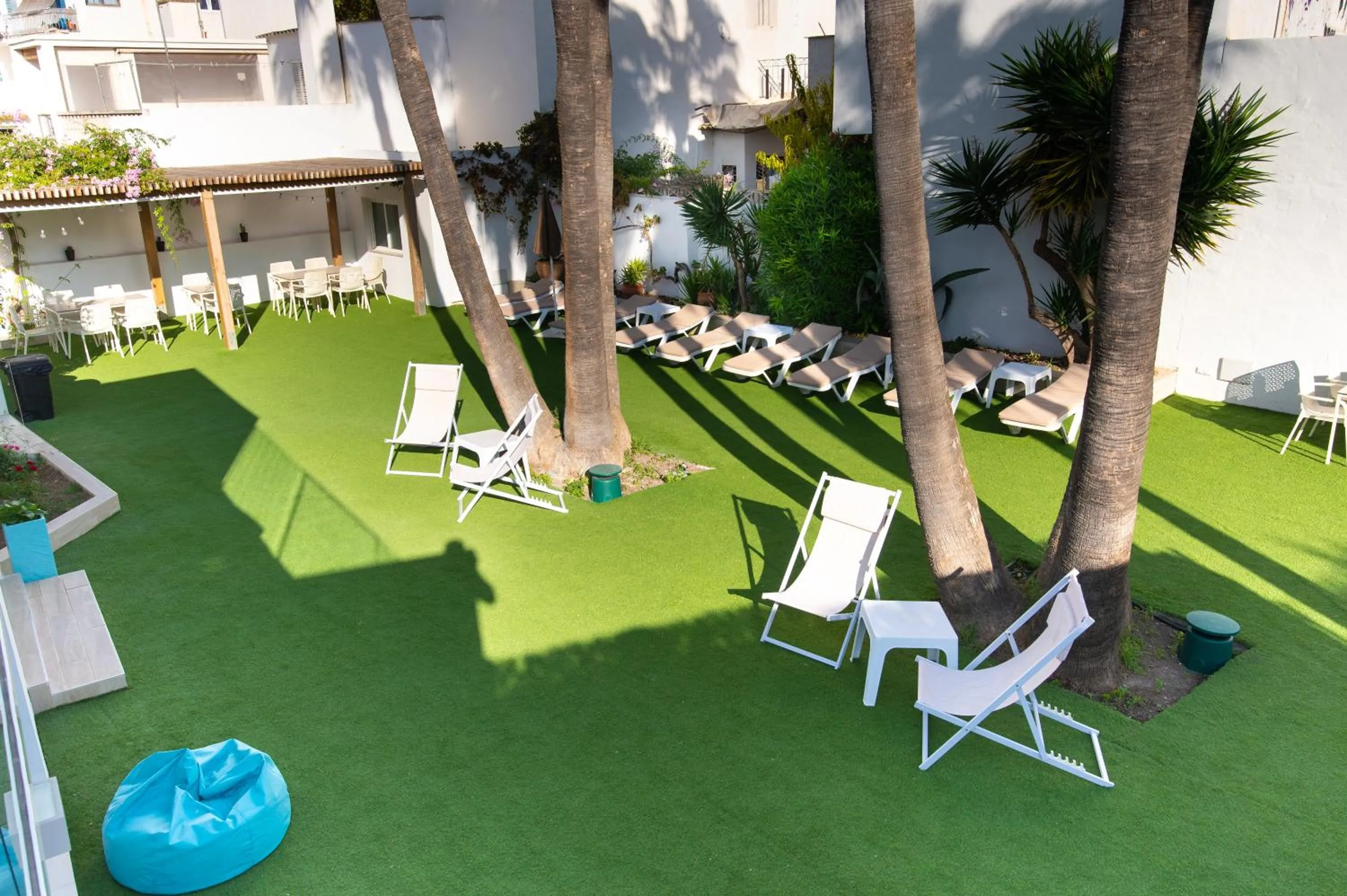 Swimming pool in Hotel Tarba
