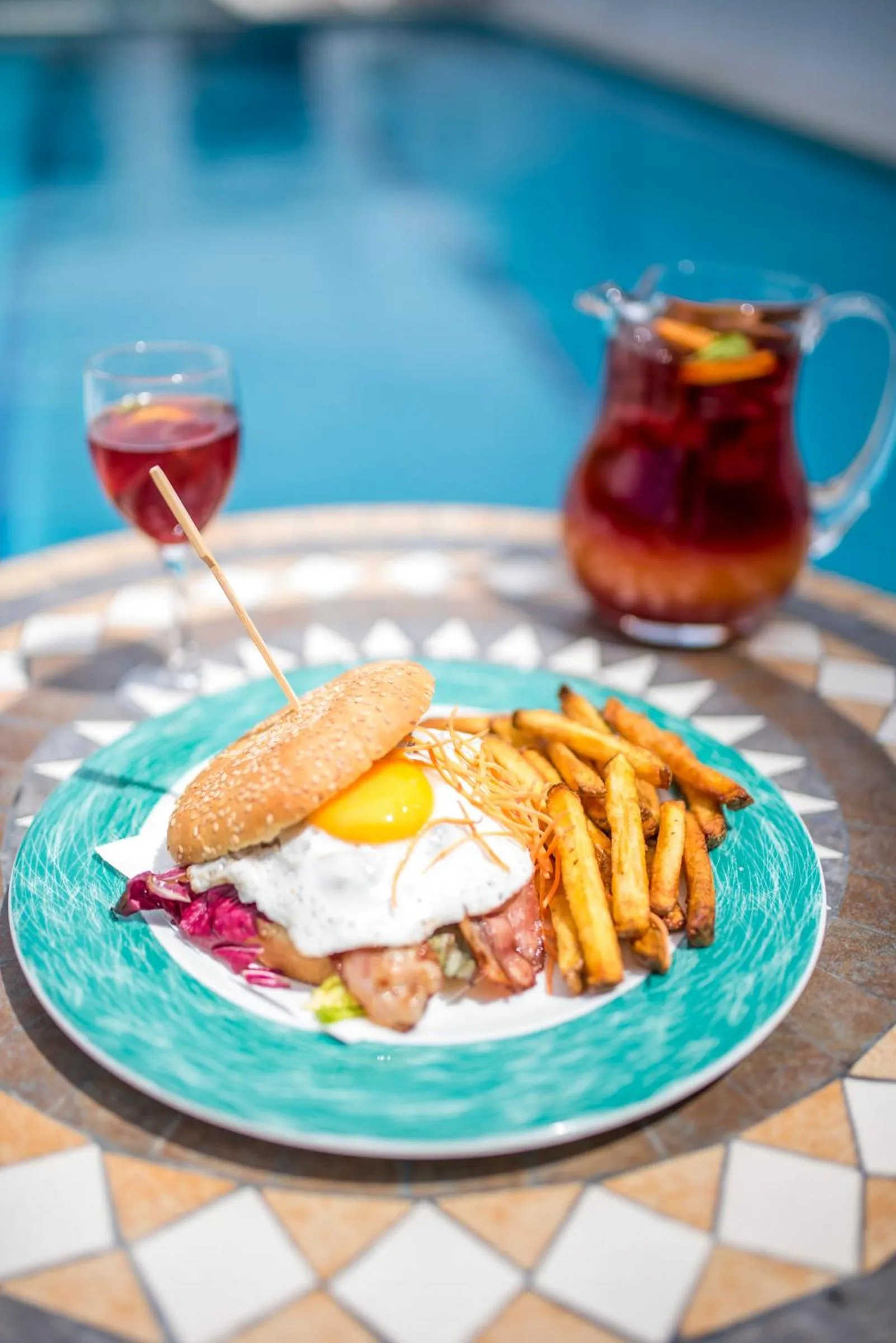 Food and drinks in Hotel Tarba