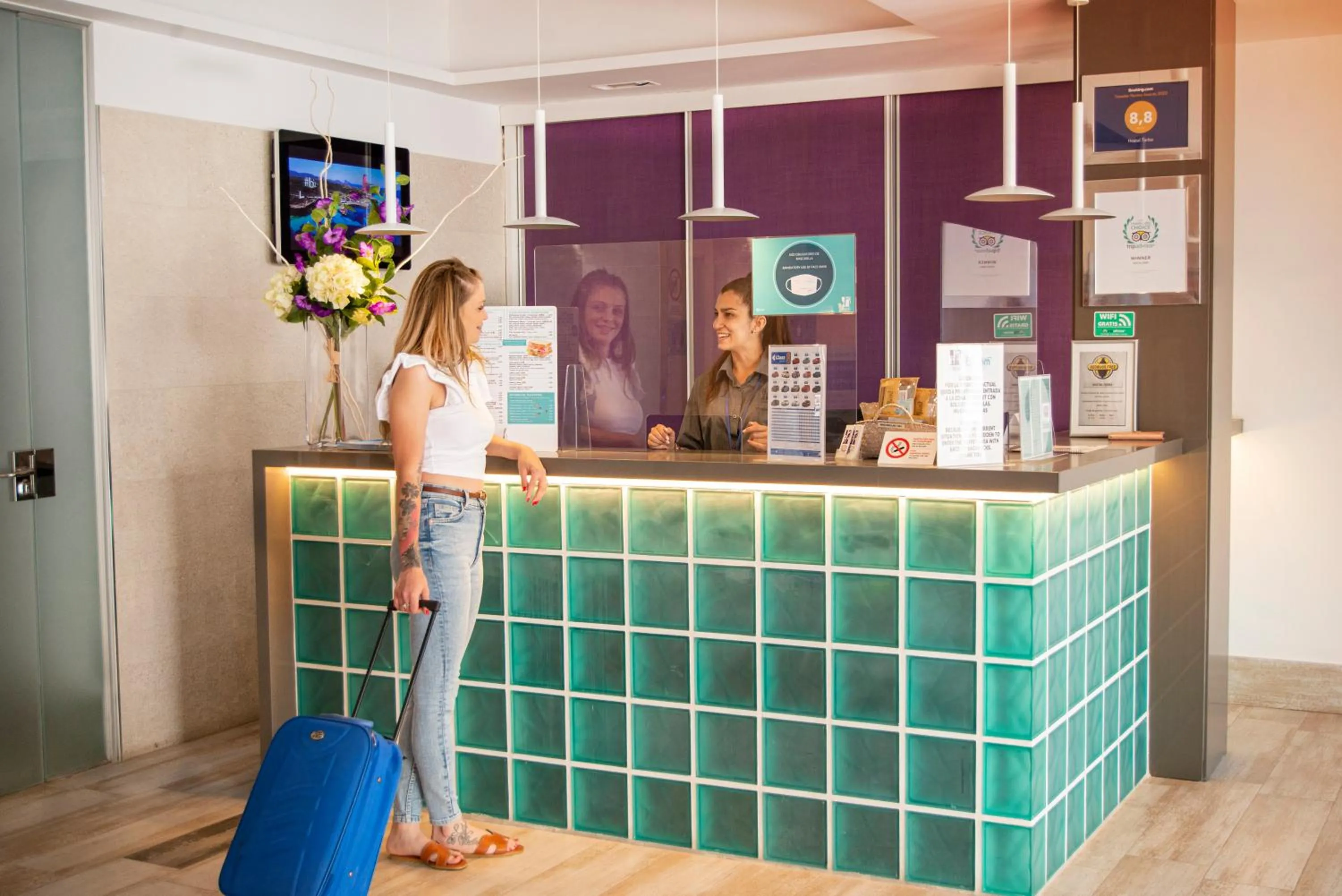 Lobby or reception in Hotel Tarba