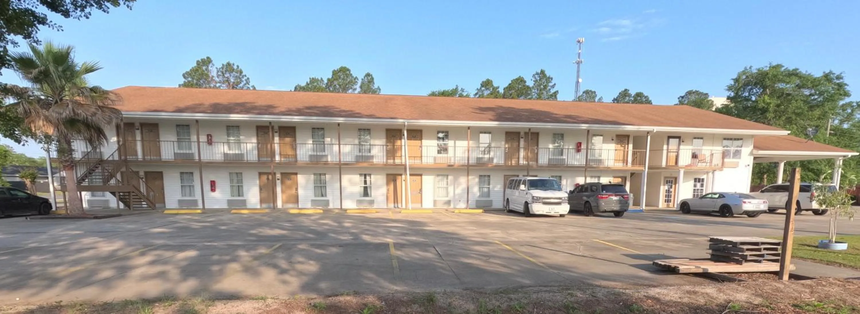 Glennville Inn