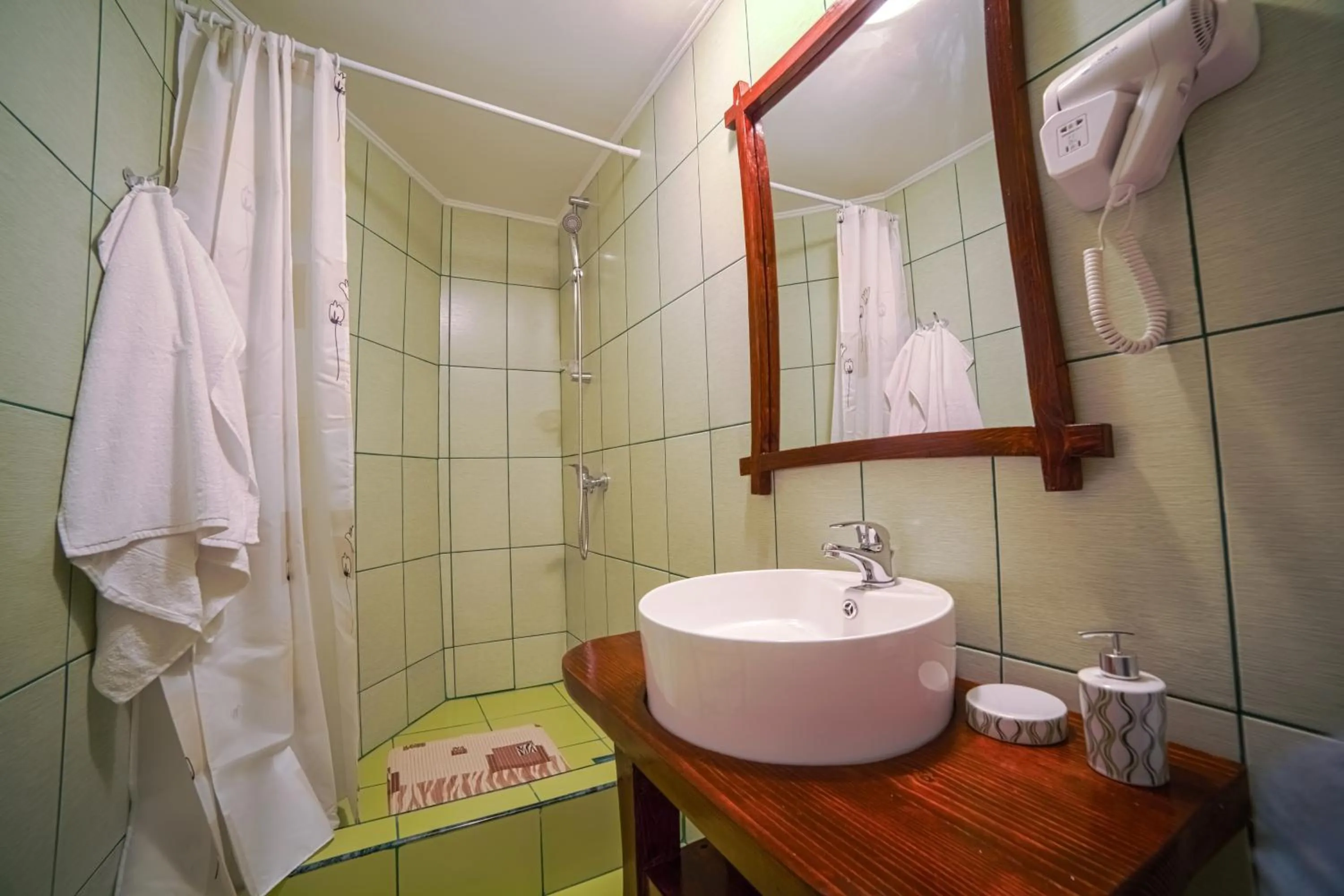 Shower in Casa Lily - Japanese Retreat