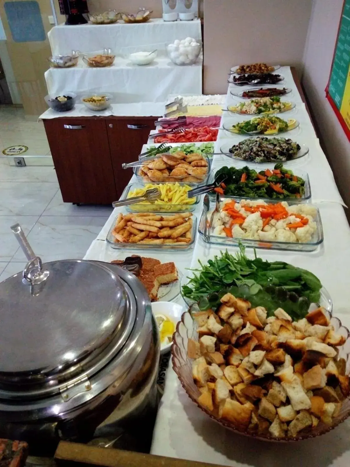 Food and drinks in Dempa Hotel Food and drinks in Dempa Hotel