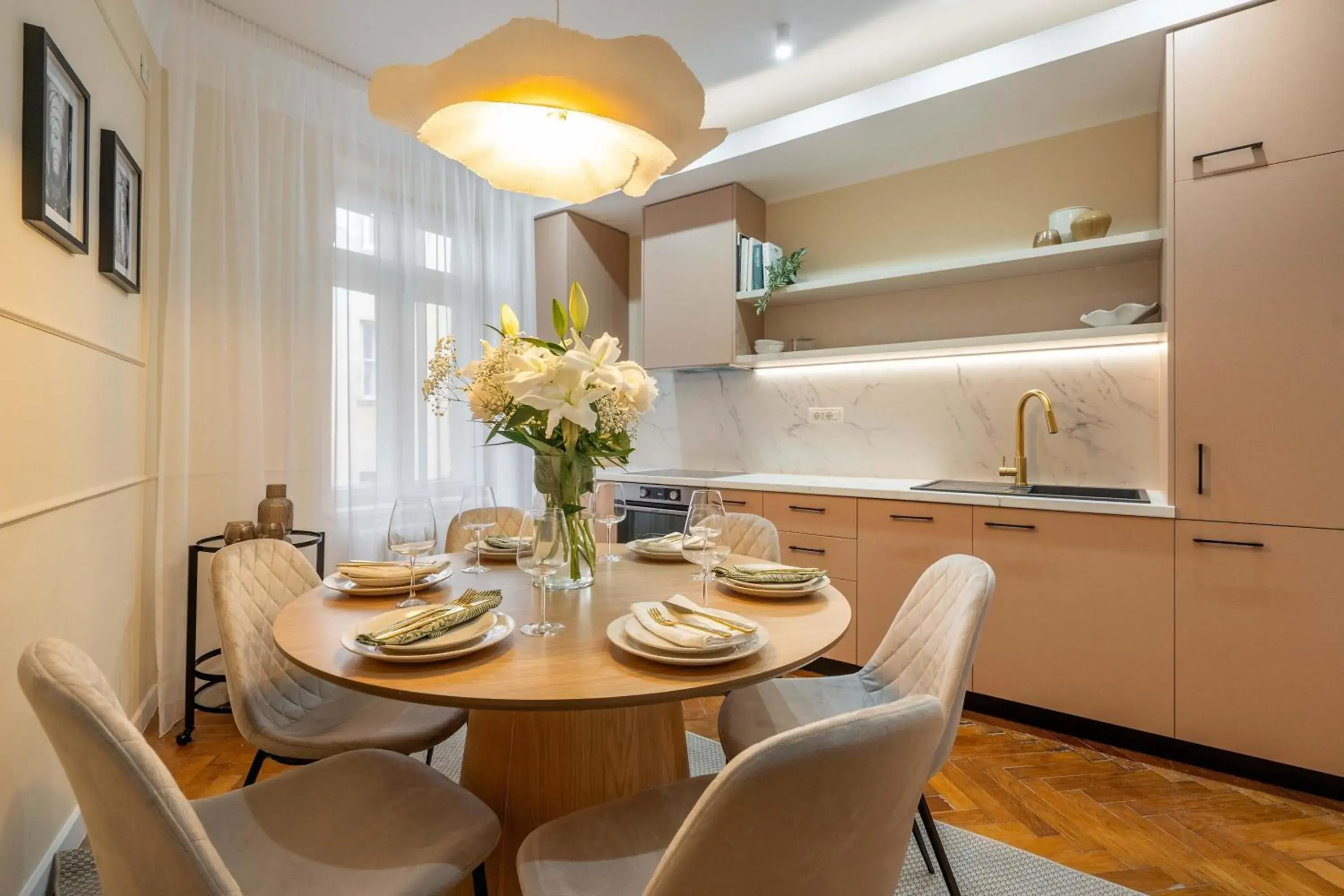 Romanian Athenaeum Flat - Refined 3BR Steps from Calea Victoriei Romanian Athenaeum Flat - Refined 3BR Steps from Calea Victoriei