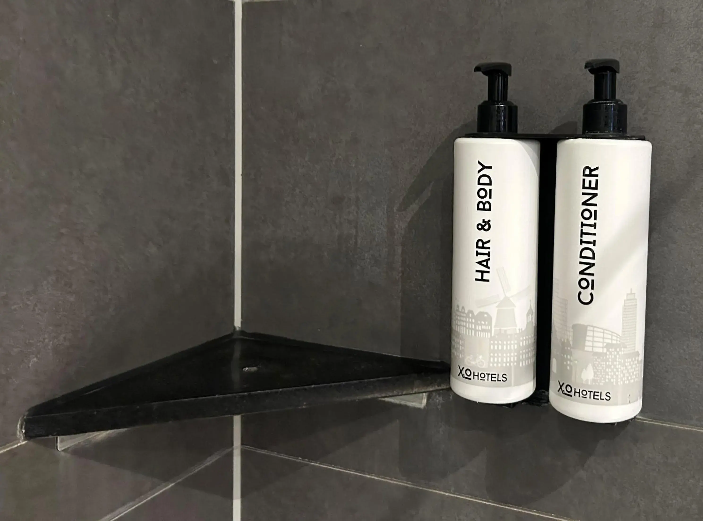 Bathroom in XO Hotels Blue Square Bathroom in XO Hotels Blue Square