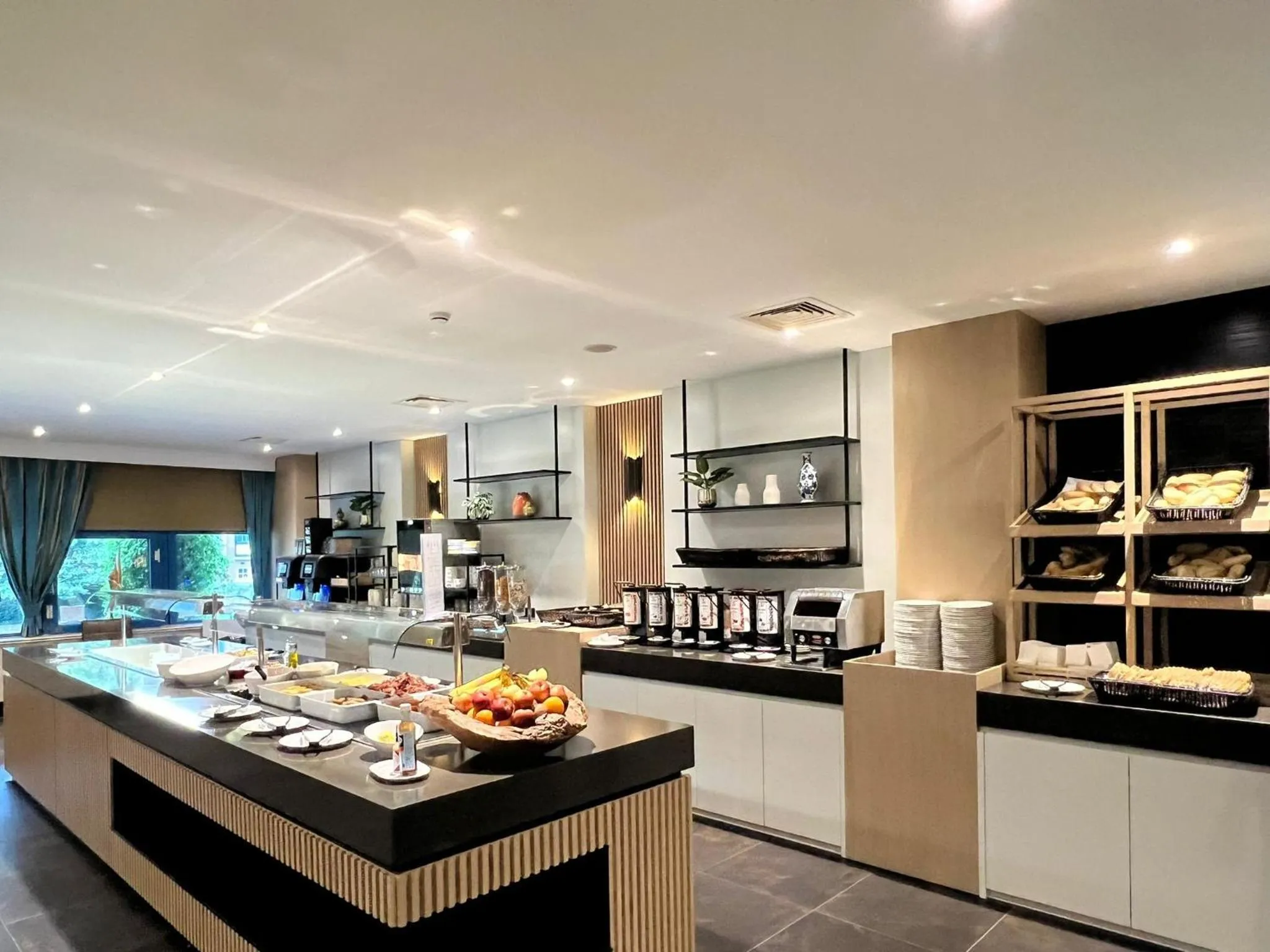 Buffet breakfast in XO Hotels Blue Square