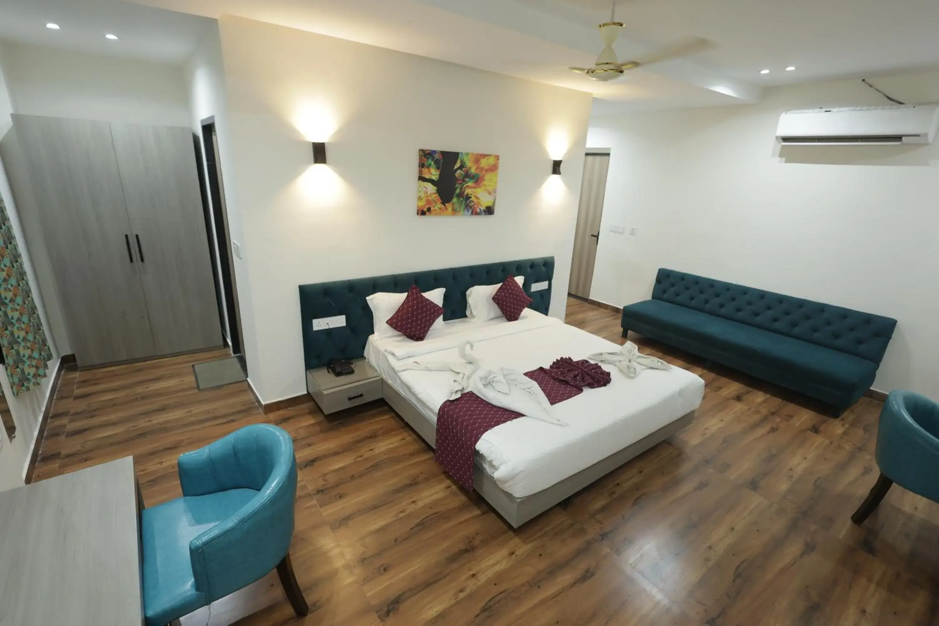 Bedroom, Bed in Hotel Grand Vasaante Bedroom, Bed in Hotel Grand Vasaante