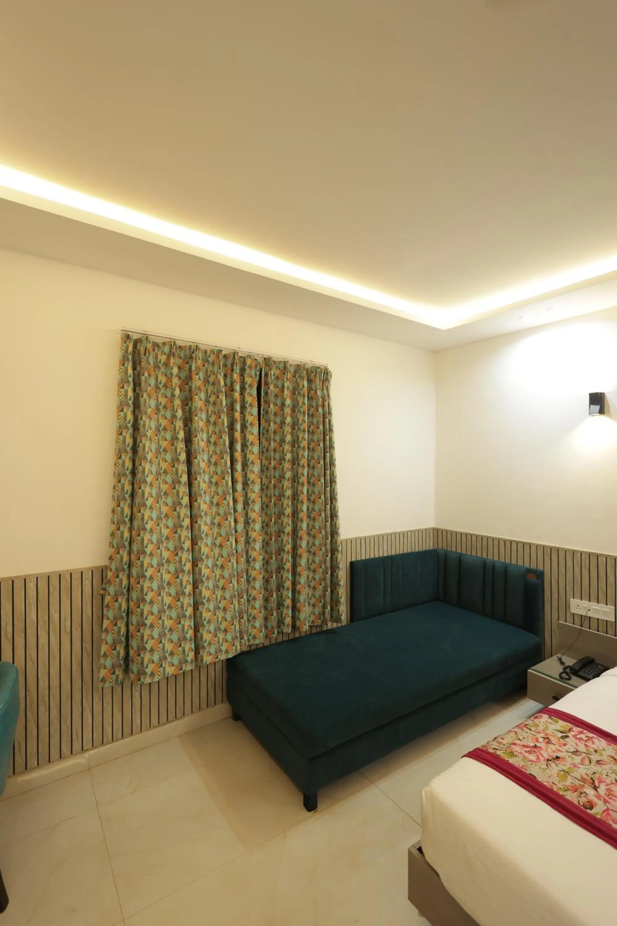 Bedroom, Bed in Hotel Grand Vasaante