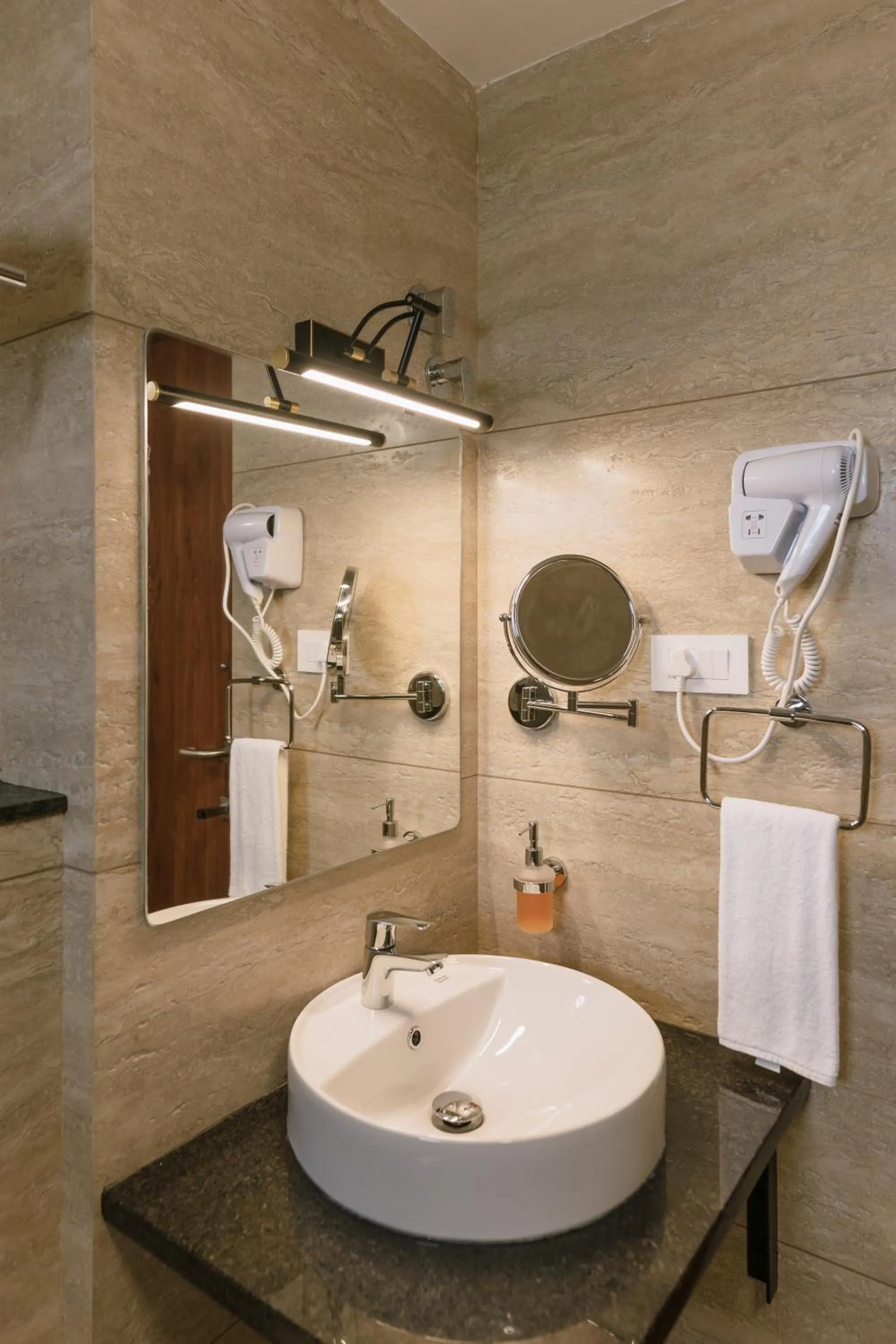 Bathroom in EVORA Resort and SPA