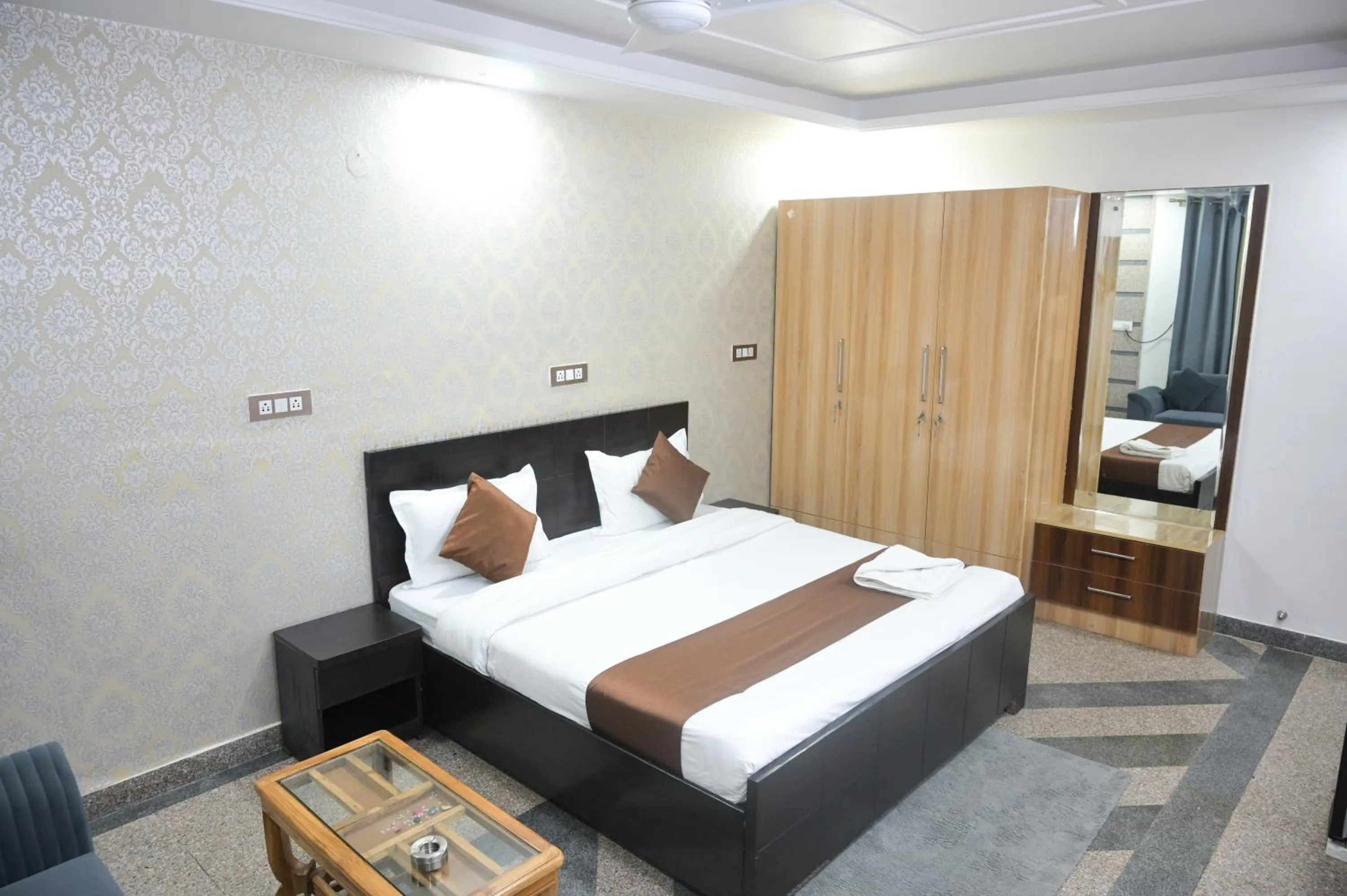 Bed in Raj Residency Gurgaon