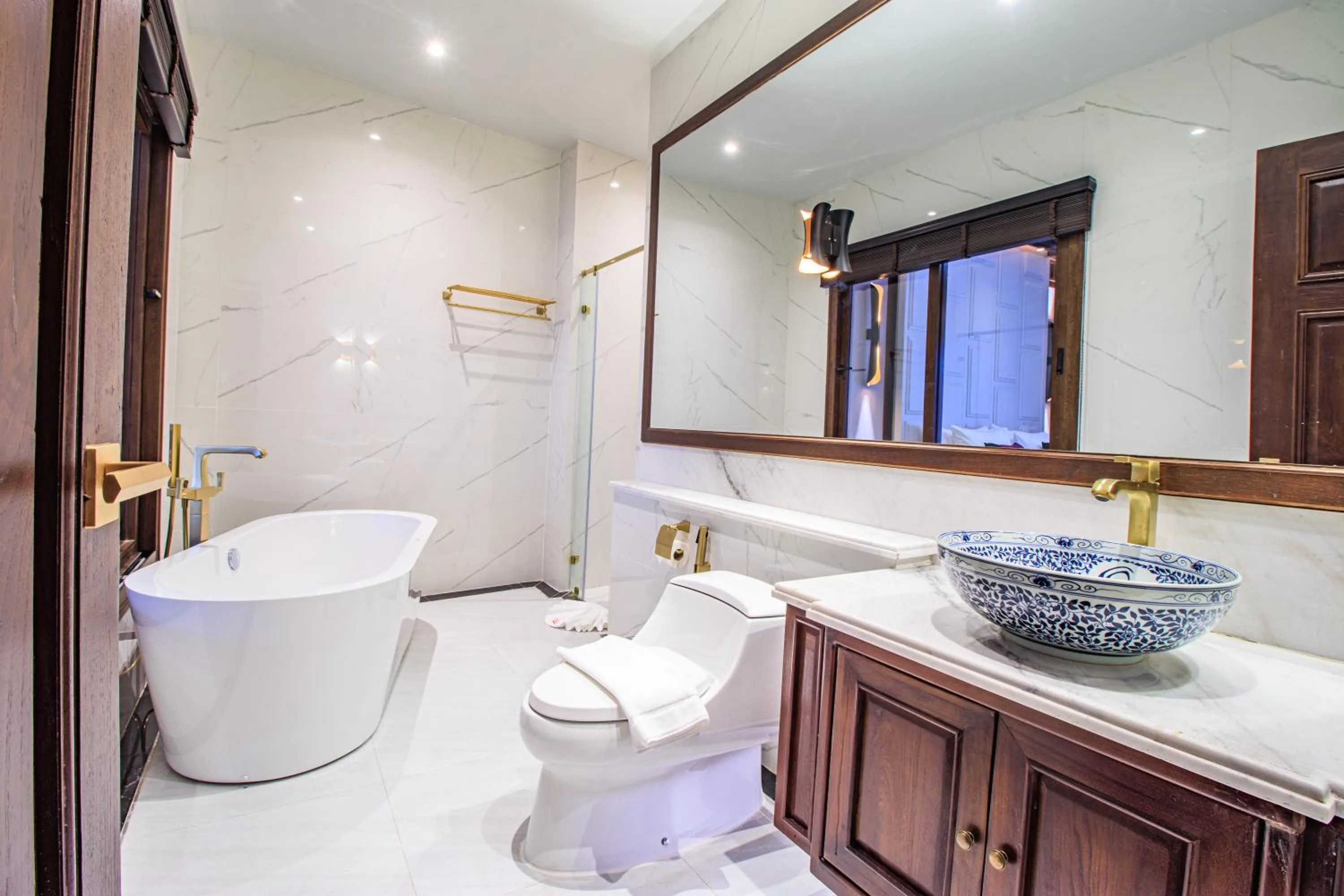 Bathroom in S48 River Ping