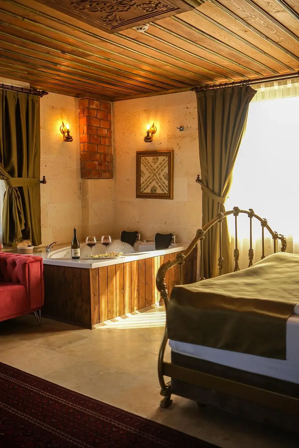 Hot Tub, Bed in Zeppelin Cappadocia Hot Tub, Bed in Zeppelin Cappadocia