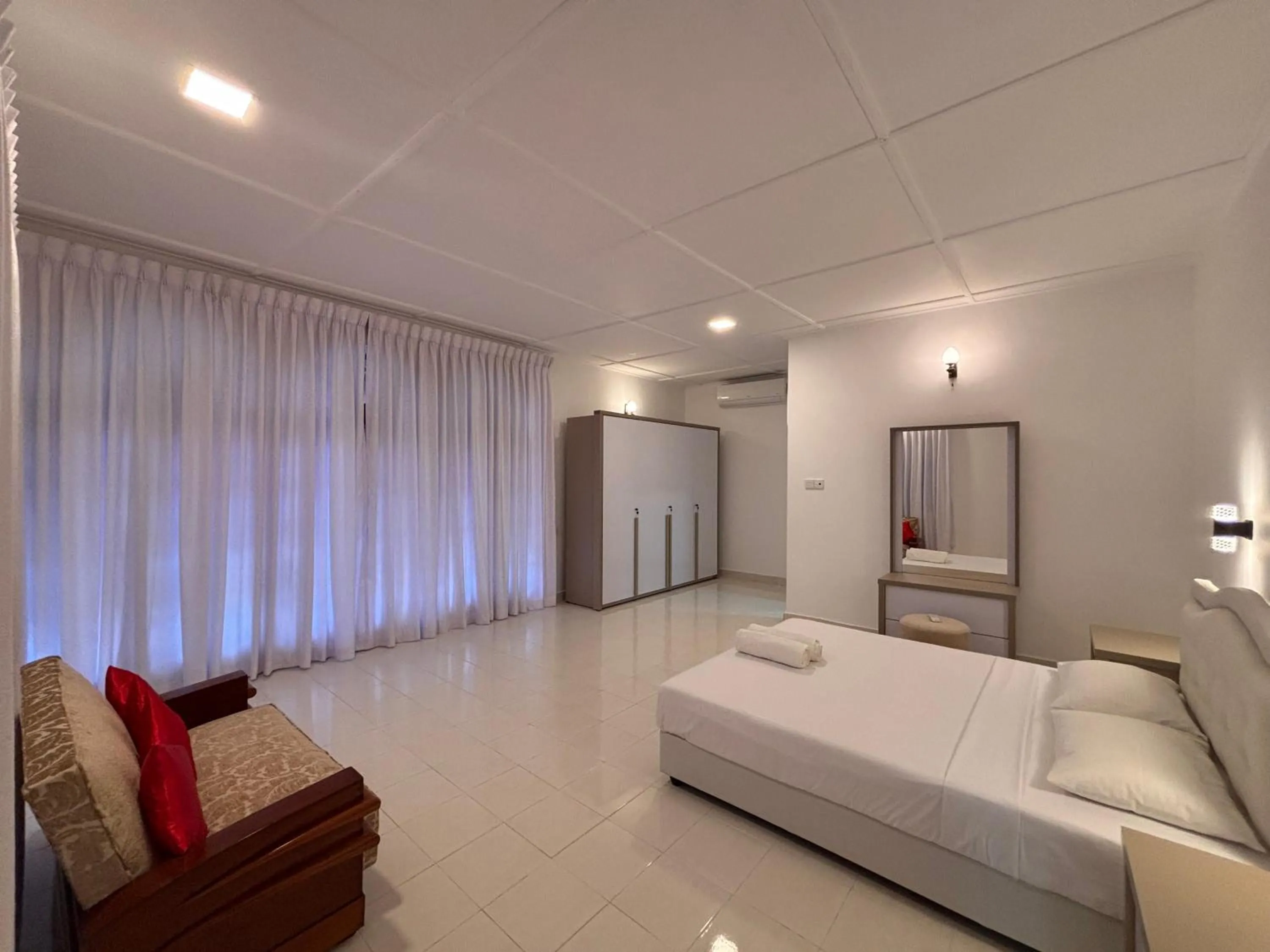 Bed in The Villa Angeline