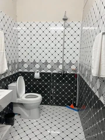 Shower in Landmark Guest House