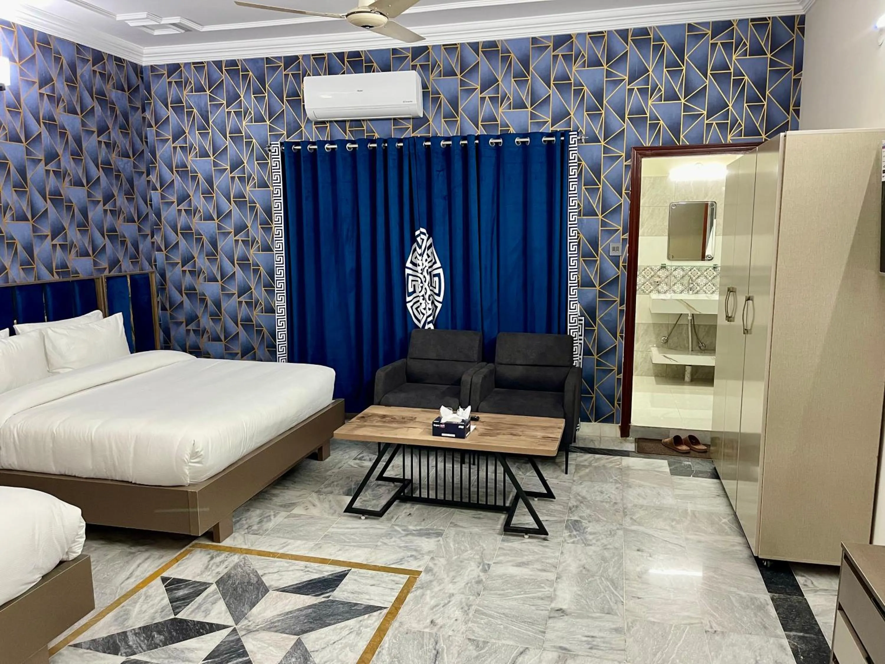 Bed in Landmark Guest House