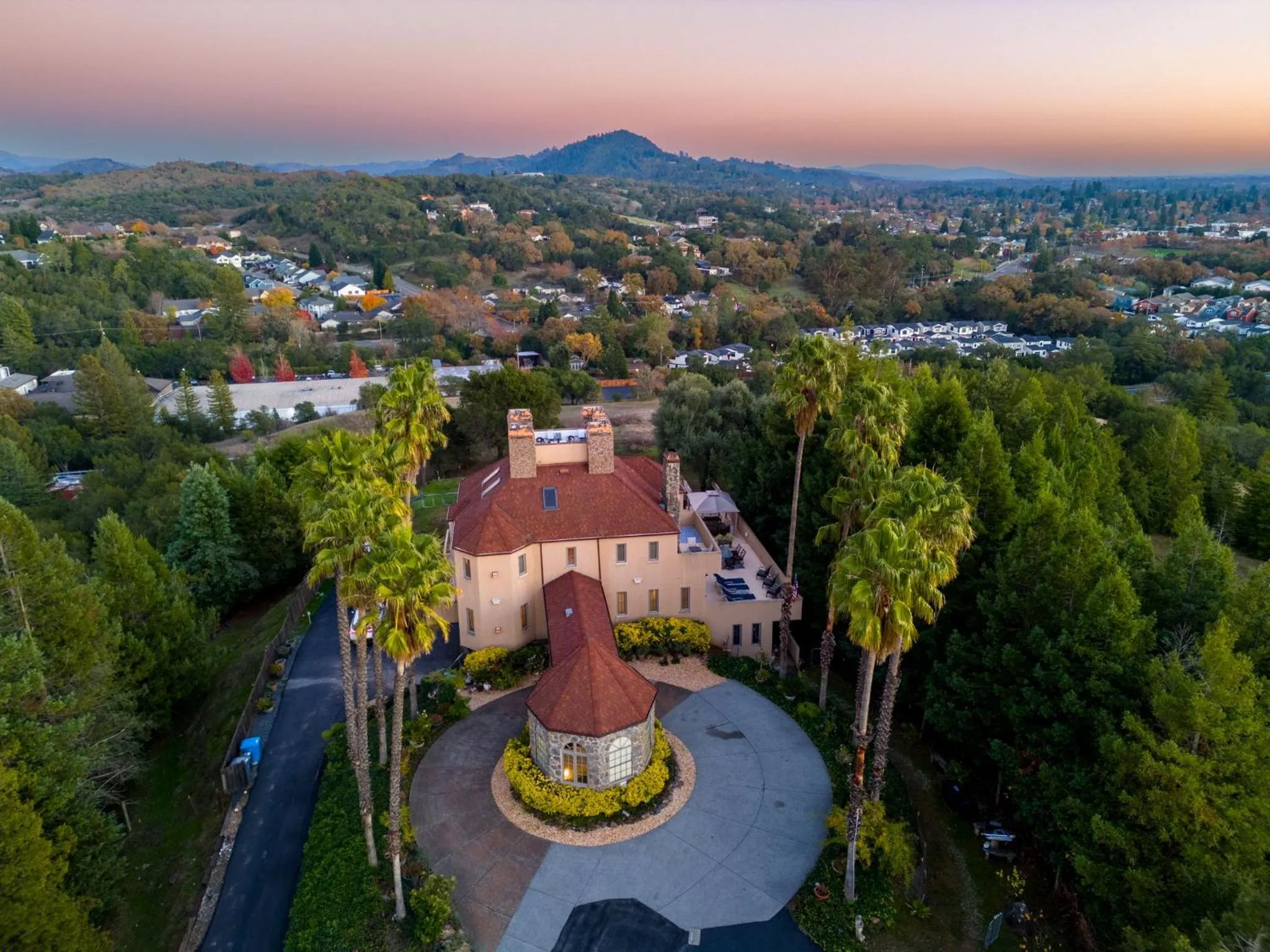 Property building in Bella Villa Messina