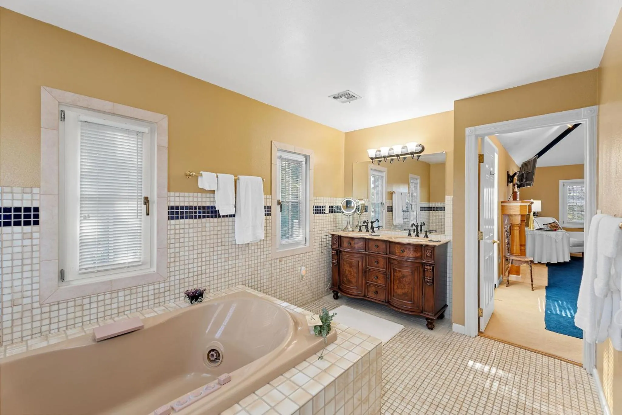 Bathroom in Bella Villa Messina