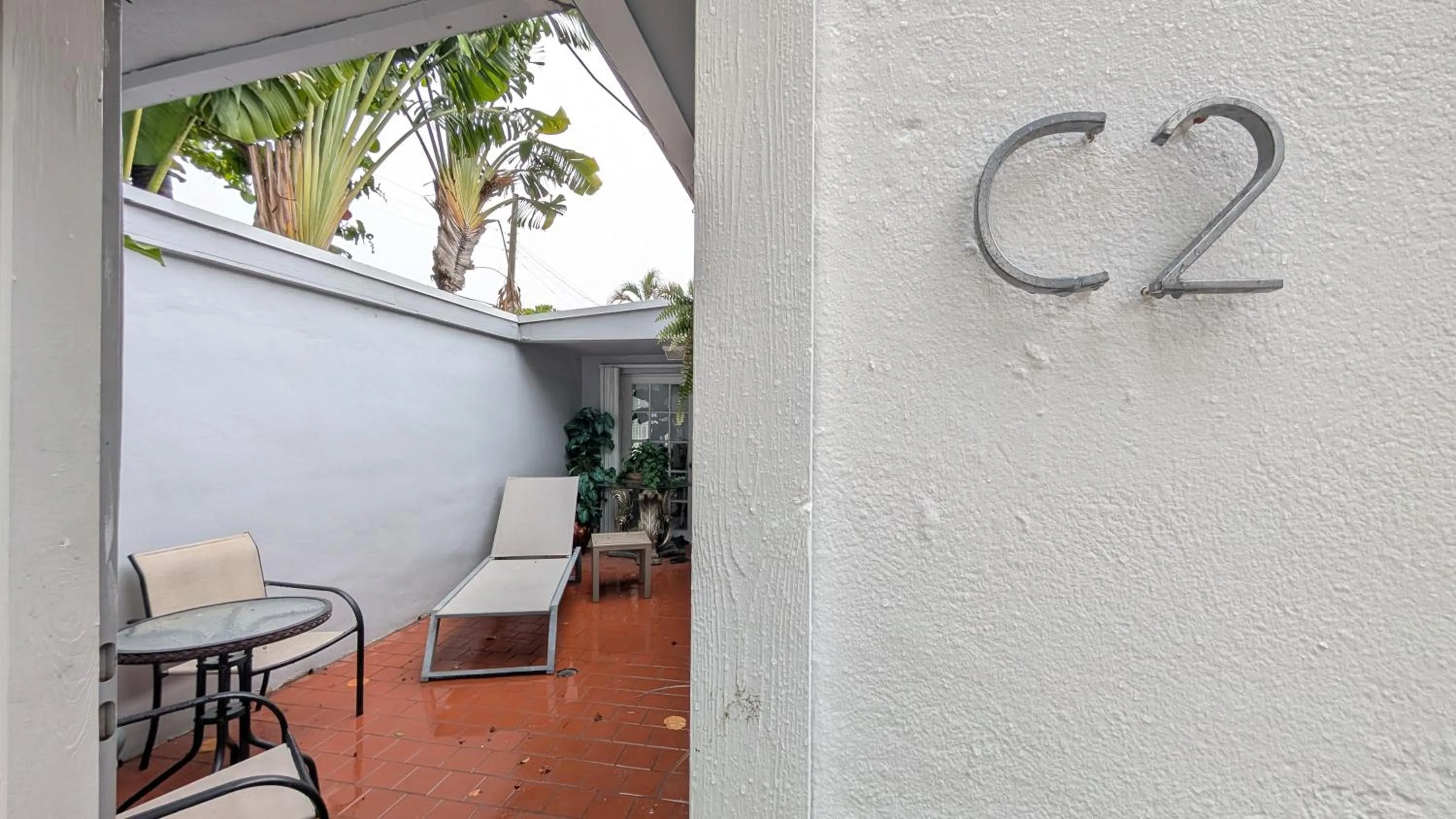 Facade/entrance in Inn On The Drive