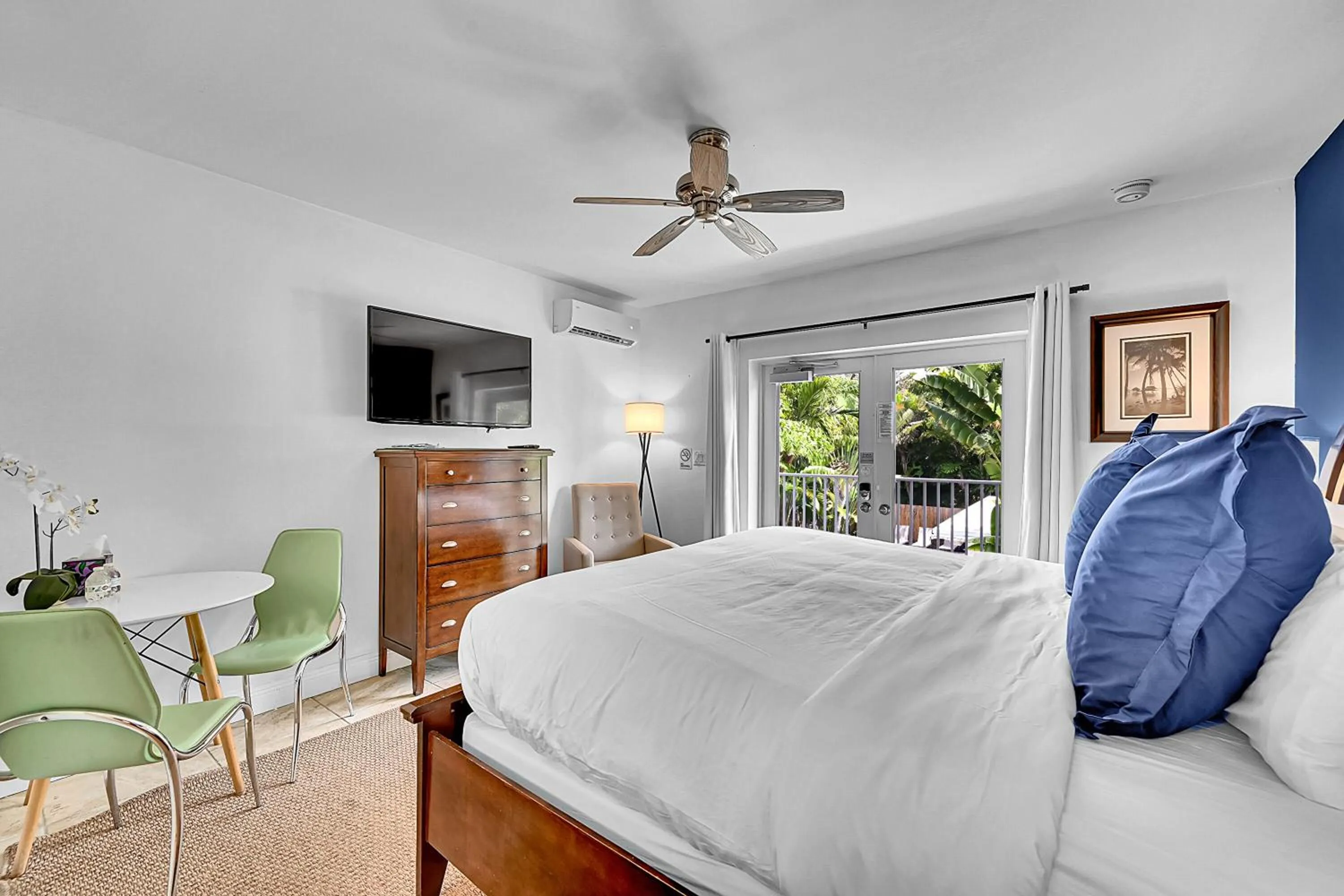 Bed in Inn On The Drive