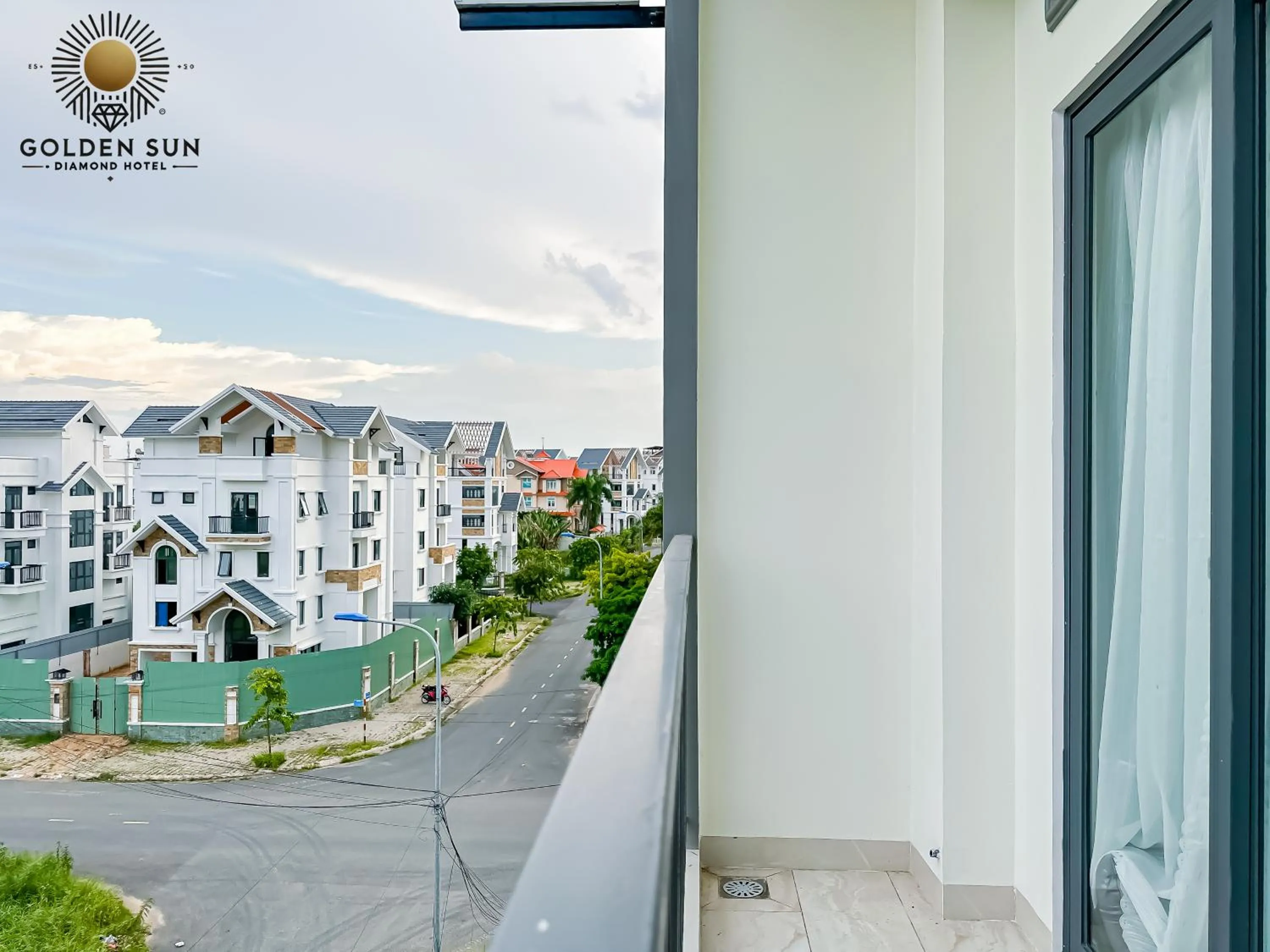 Golden Sun Hotel Apartments 5 - Diamond Island
