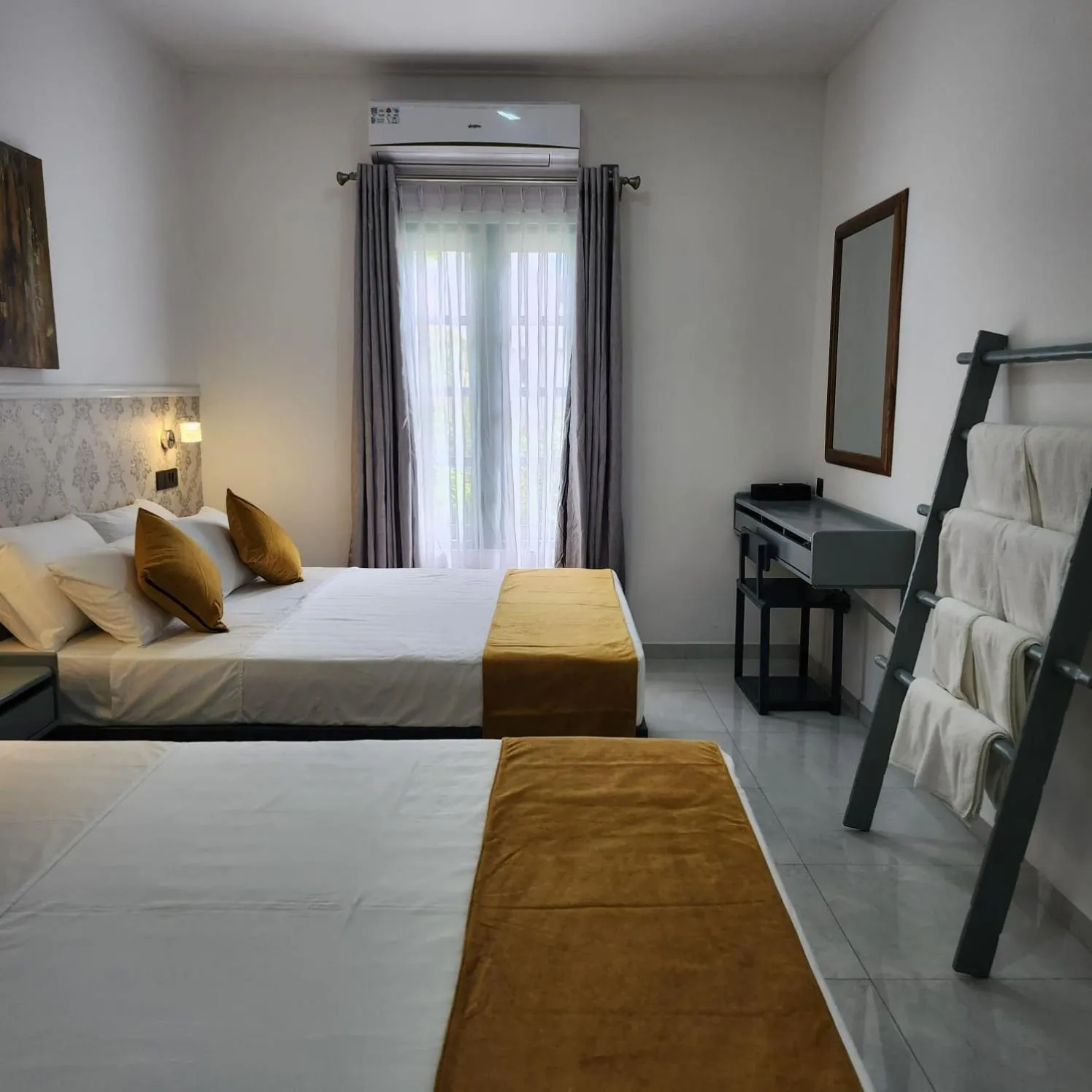Bedroom, Bed in Neem Tree House, Trincomalee