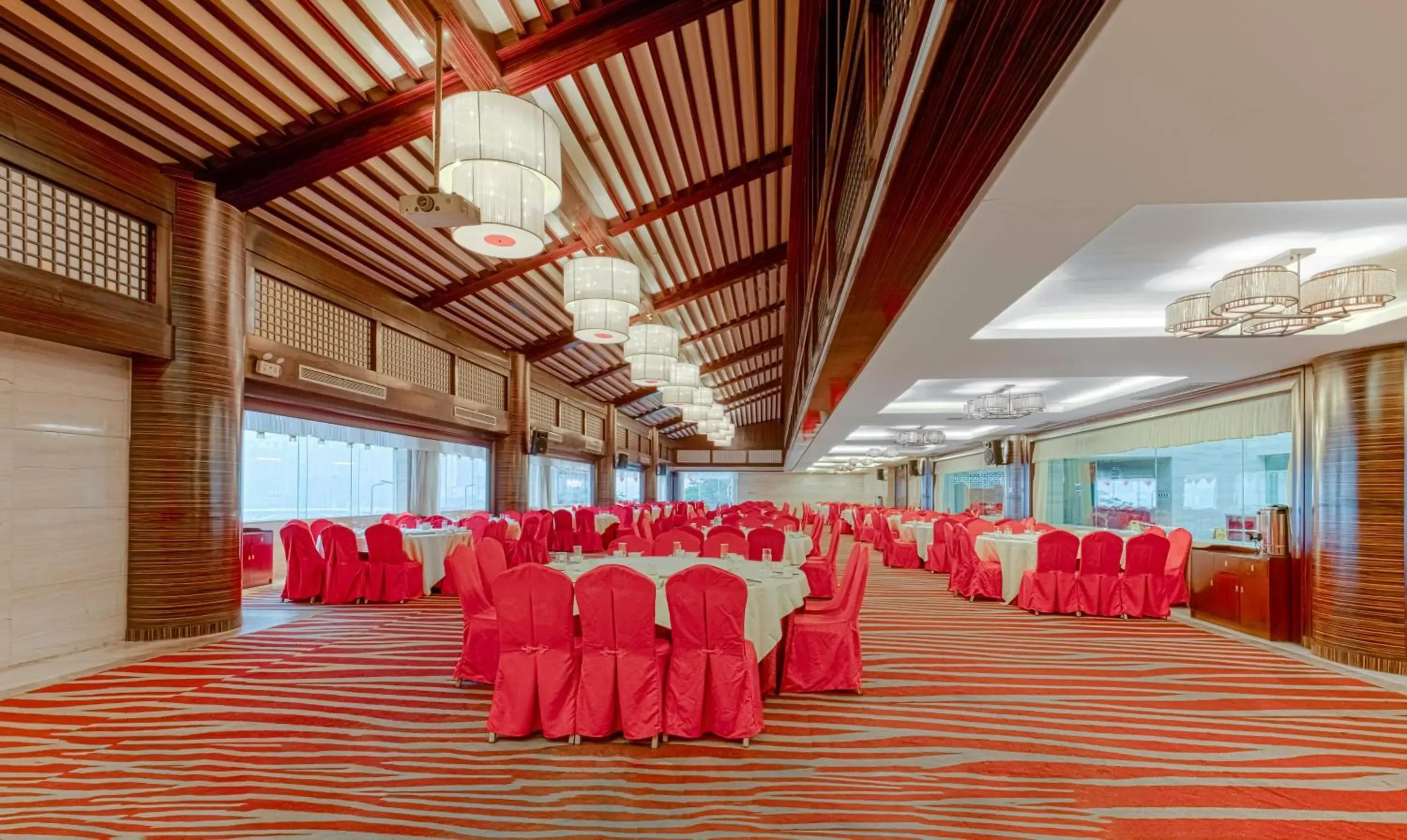 Restaurant/places to eat in Zhangjiajie International Hotel Restaurant/places to eat in Zhangjiajie International Hotel