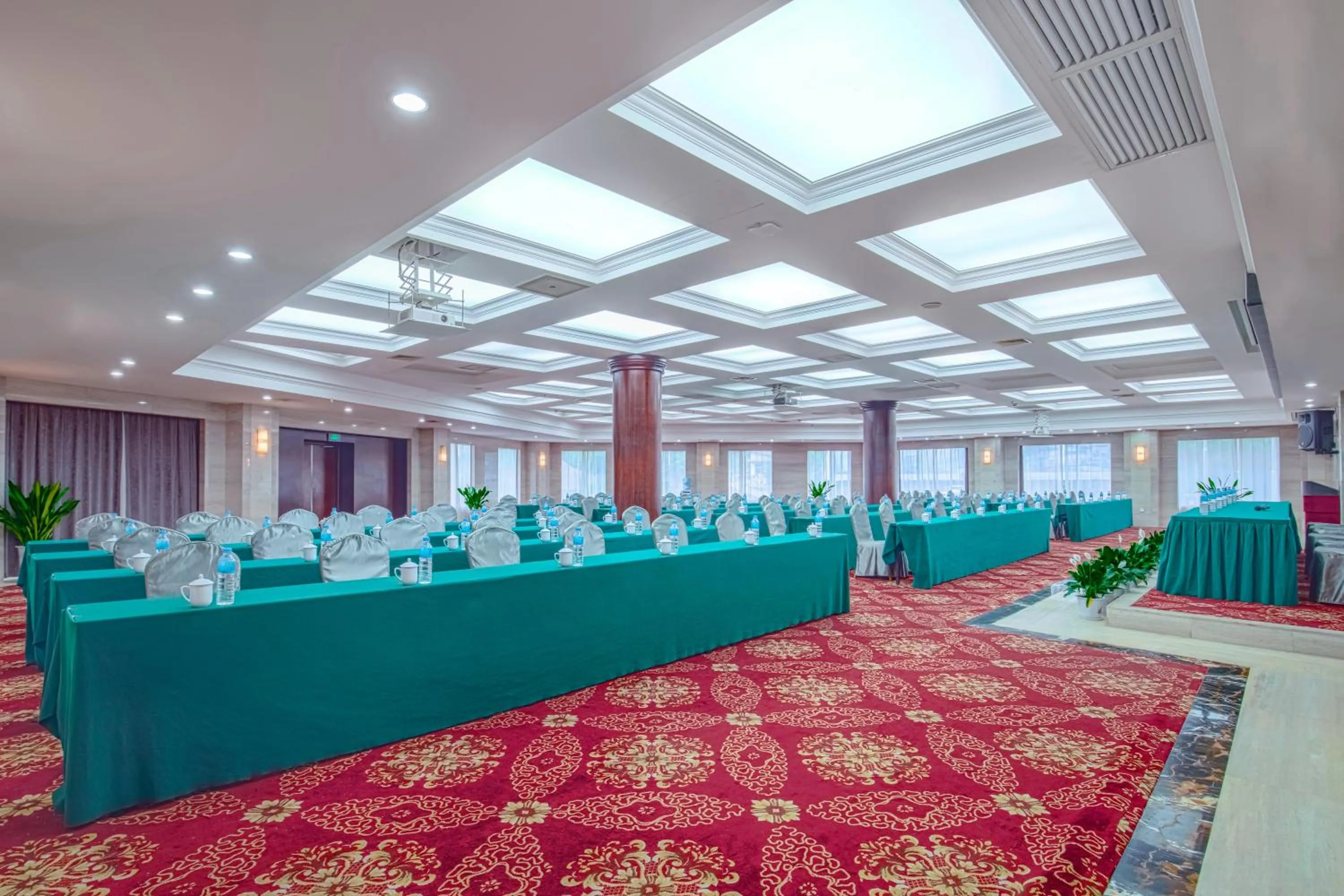Meeting/conference room in Zhangjiajie International Hotel